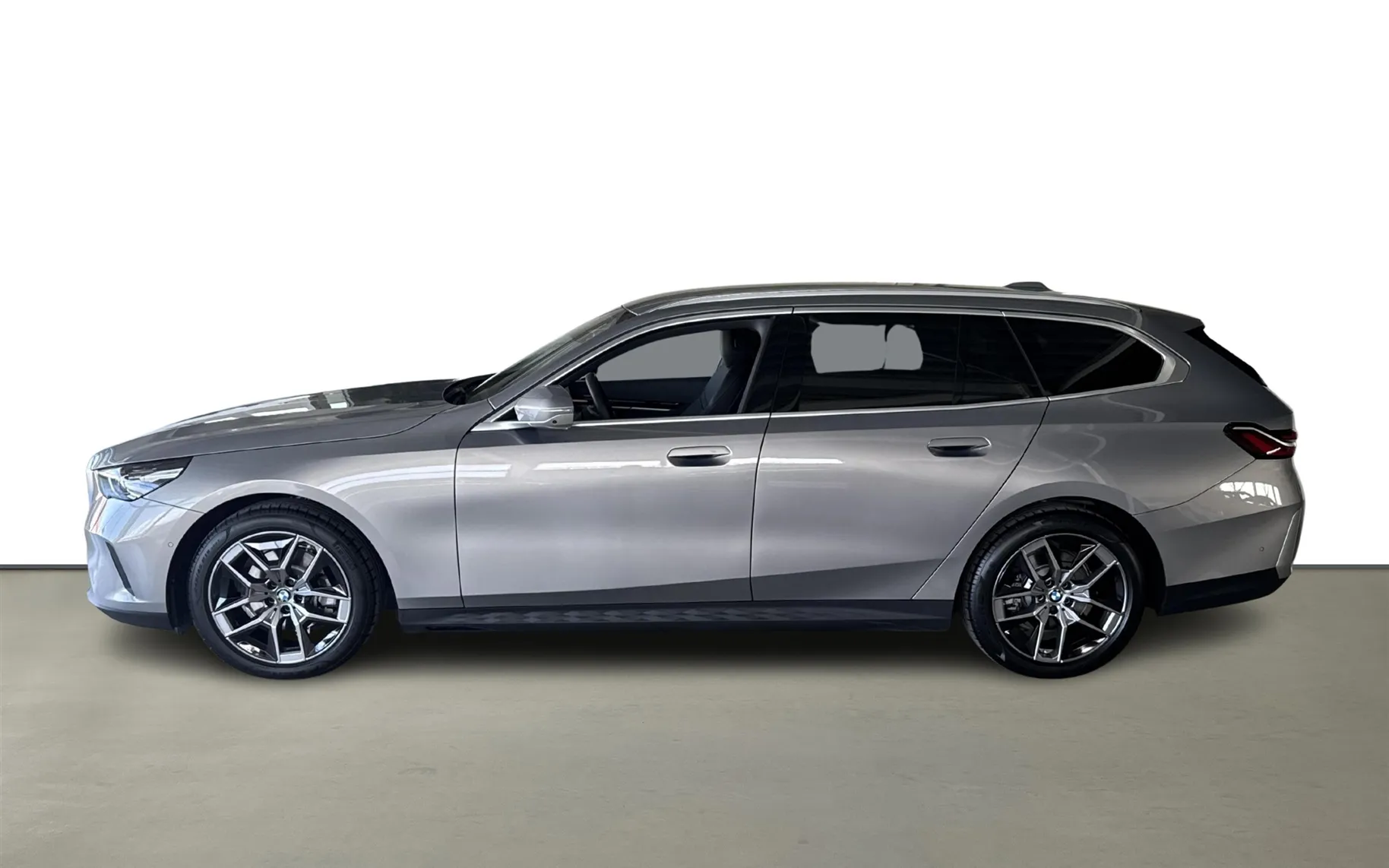 Zunanja slika - BMW i5 - xDrive40 Touring - 3