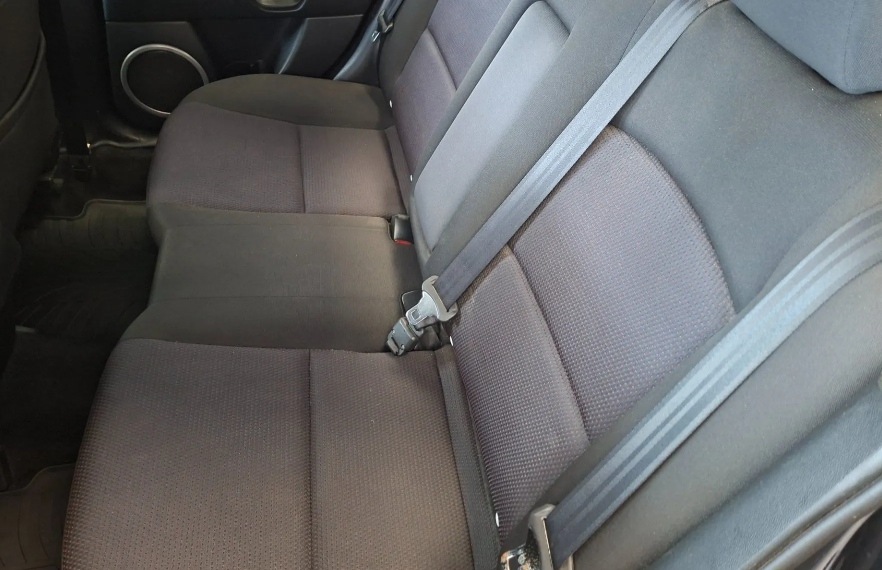 Zunanja slika - Mazda Mazda3 - Sport 1.6i-HITRI KREDIT-LEANPAY-ODLIČEN- - 14