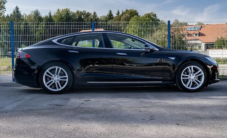 Zunanja slika - Tesla Model S - 70D - 4