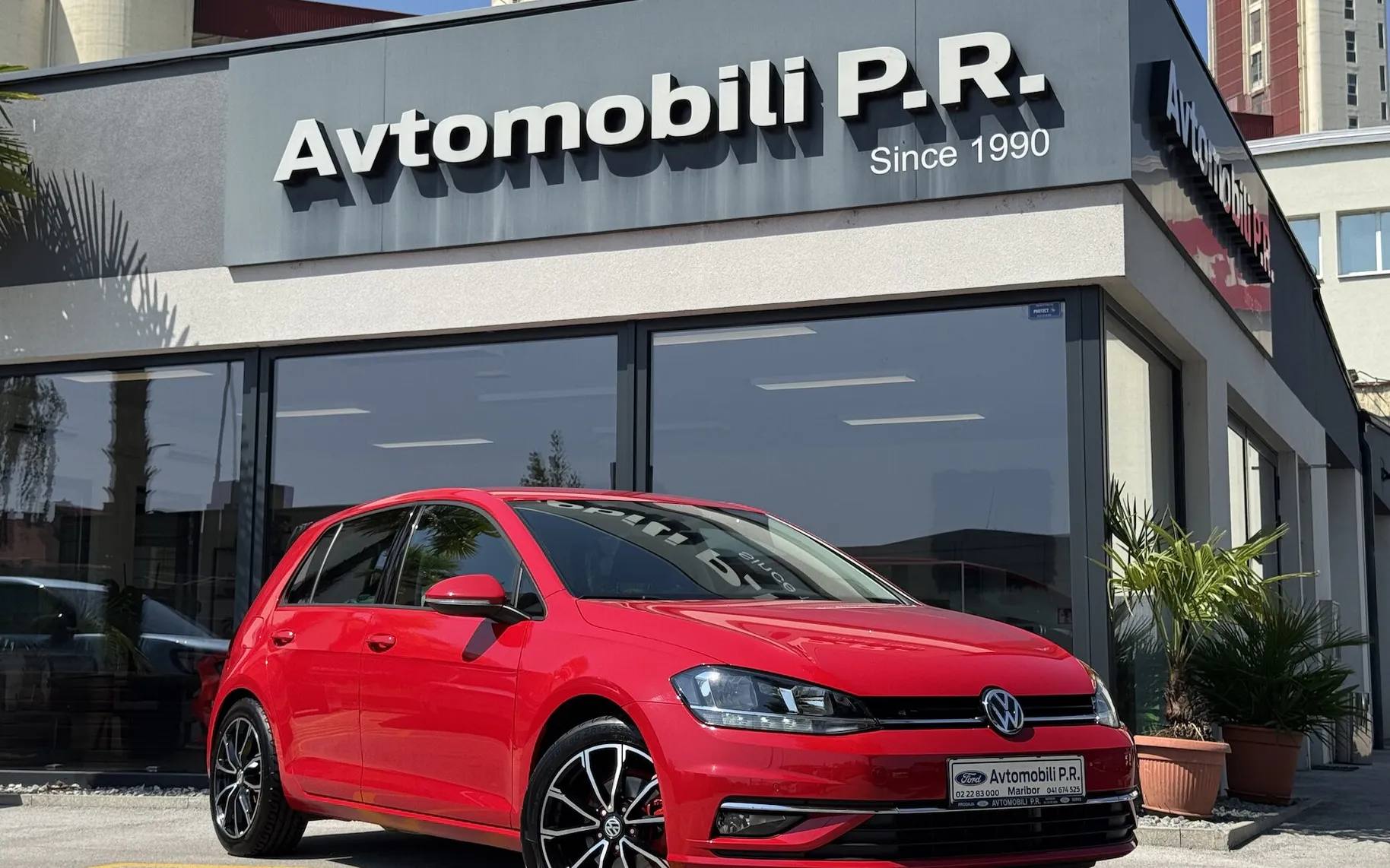 Zunanja slika - Volkswagen Golf - 1.4 TSI BMT COMFORTLINE SLO SAMO 36.760 km ODLIČEN - 3