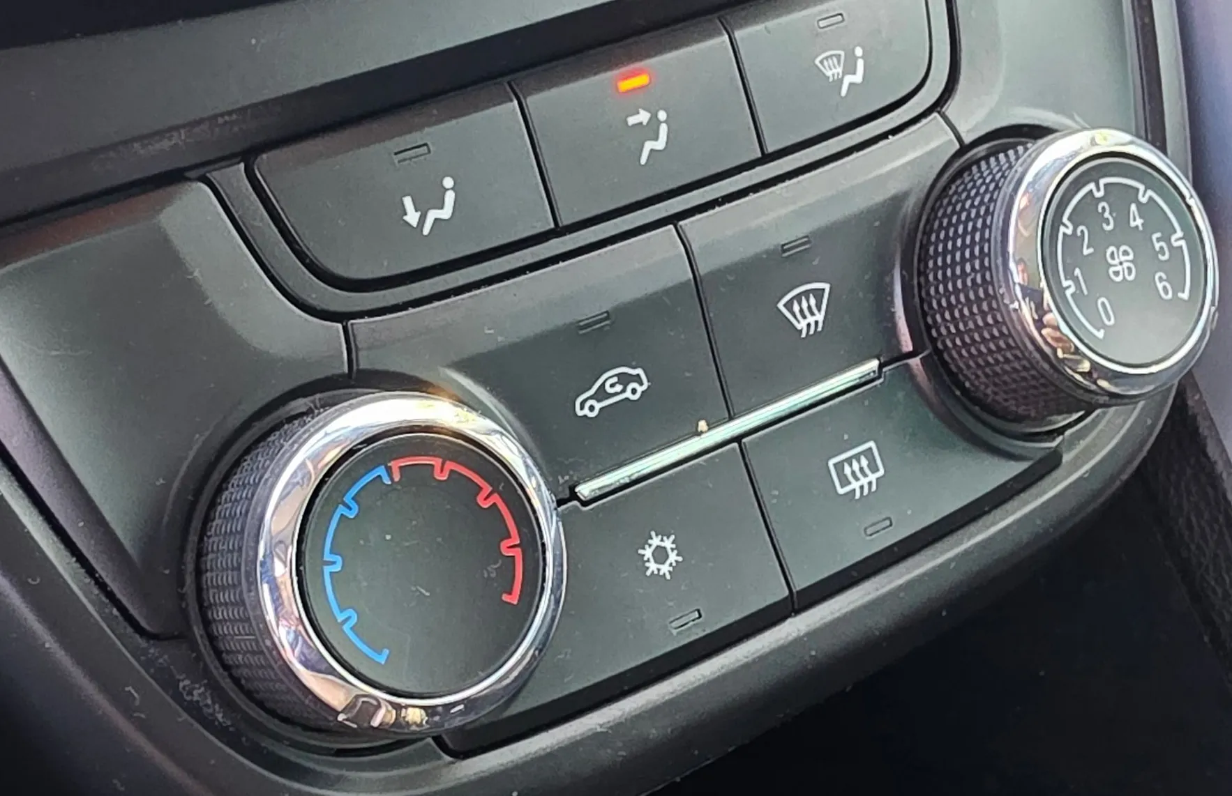 Zunanja slika - Opel Zafira - 2.0 CDTi COSMO 7 SEDEŽEV-ALU PLATIŠČA-2.LASTNIK - 16
