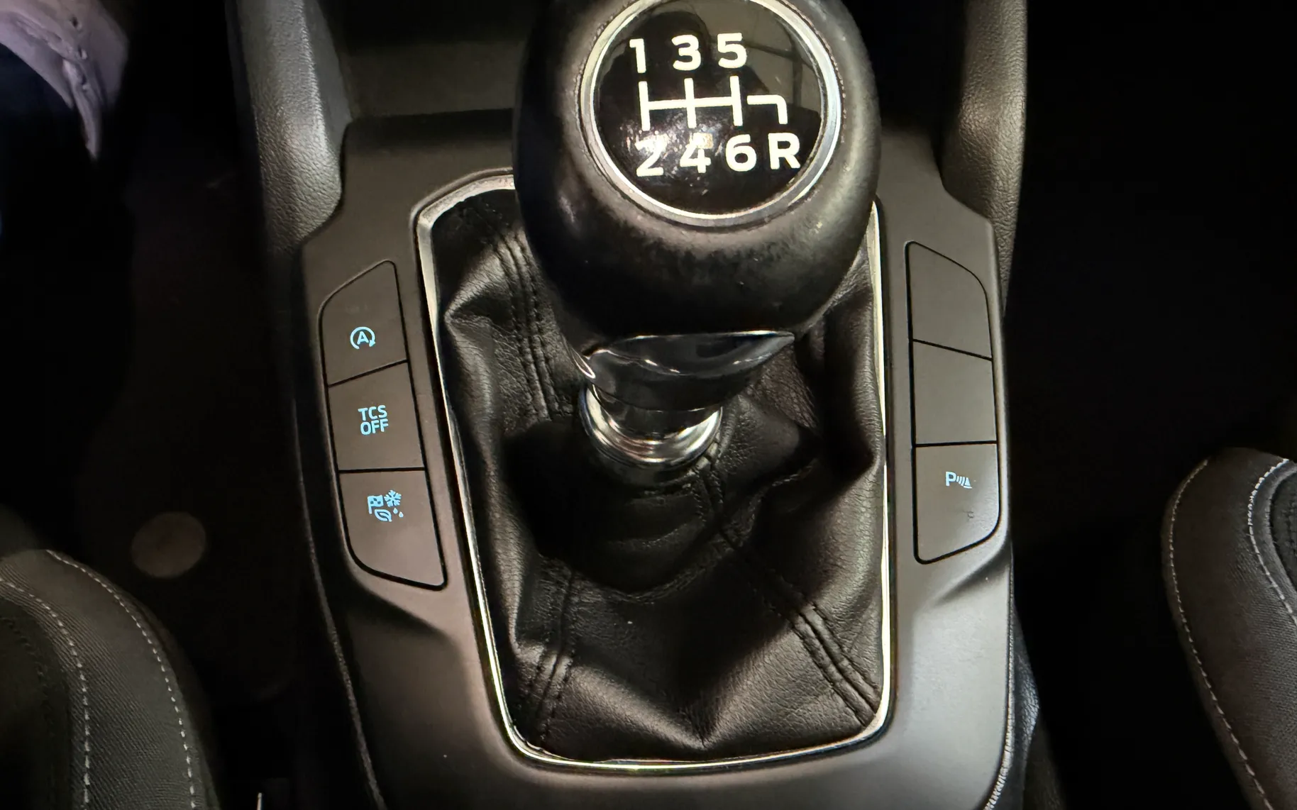 Notranja slika - Ford Focus - 1.0 - 57