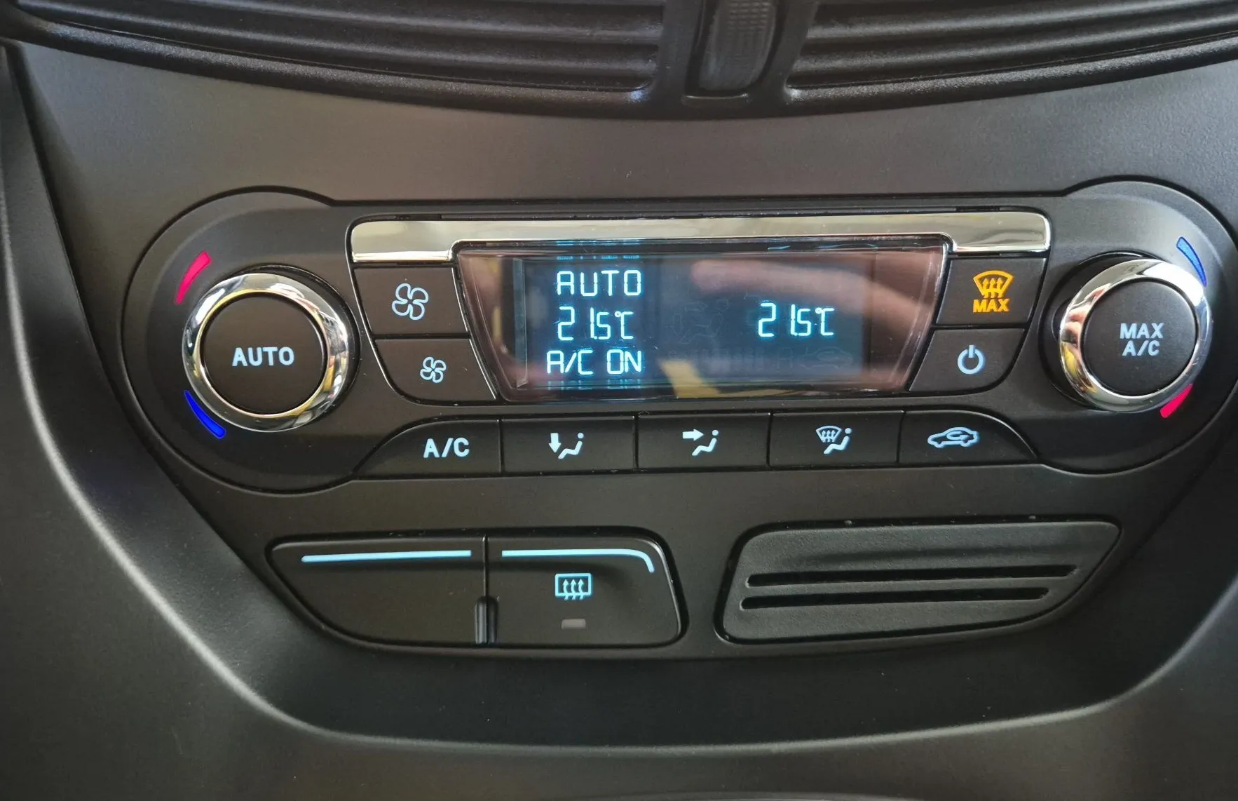 Zunanja slika - Ford C-MAX - TITANIUM 1.6 TDCi 116PS-SLO-2.LASTNIK-PDC-KLJUKA - 15
