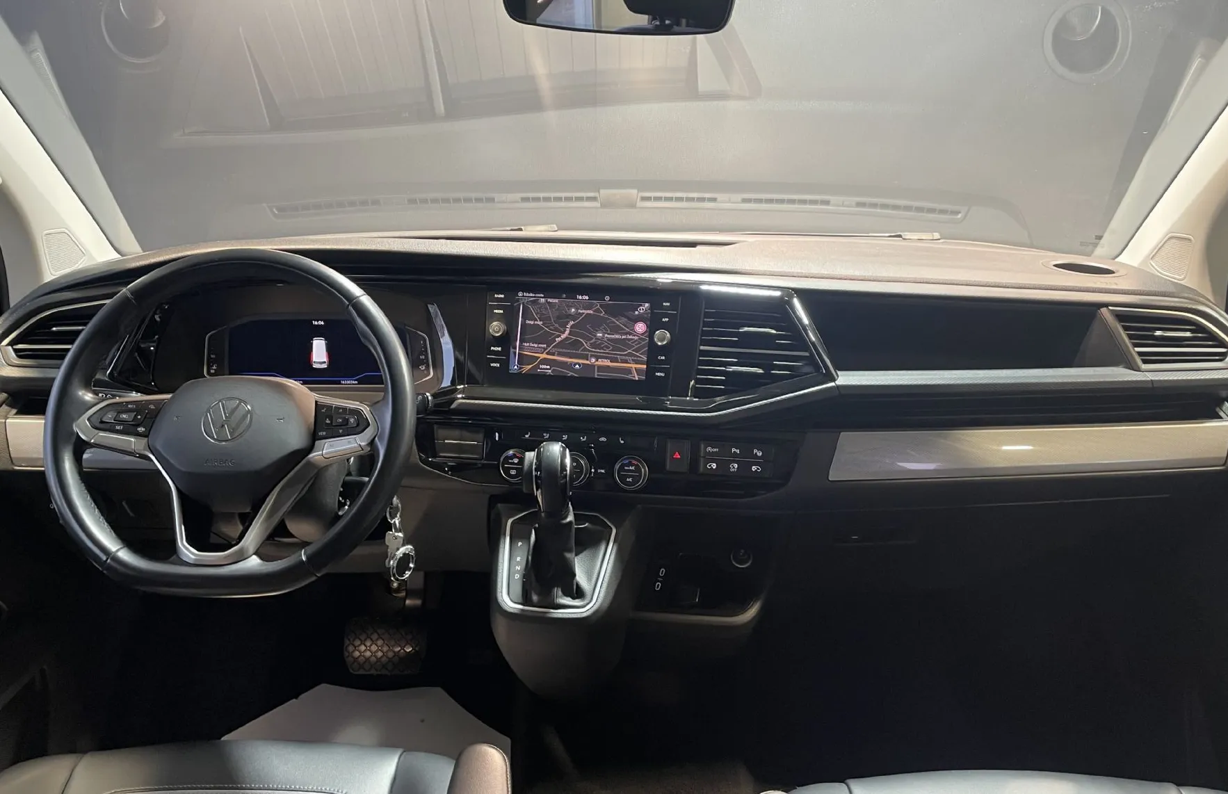 Zunanja slika - VW Multivan - SLO-LED-ALCANTARA-KMAERA-RADAR-NAVI-DVOJNA VRATA - 8