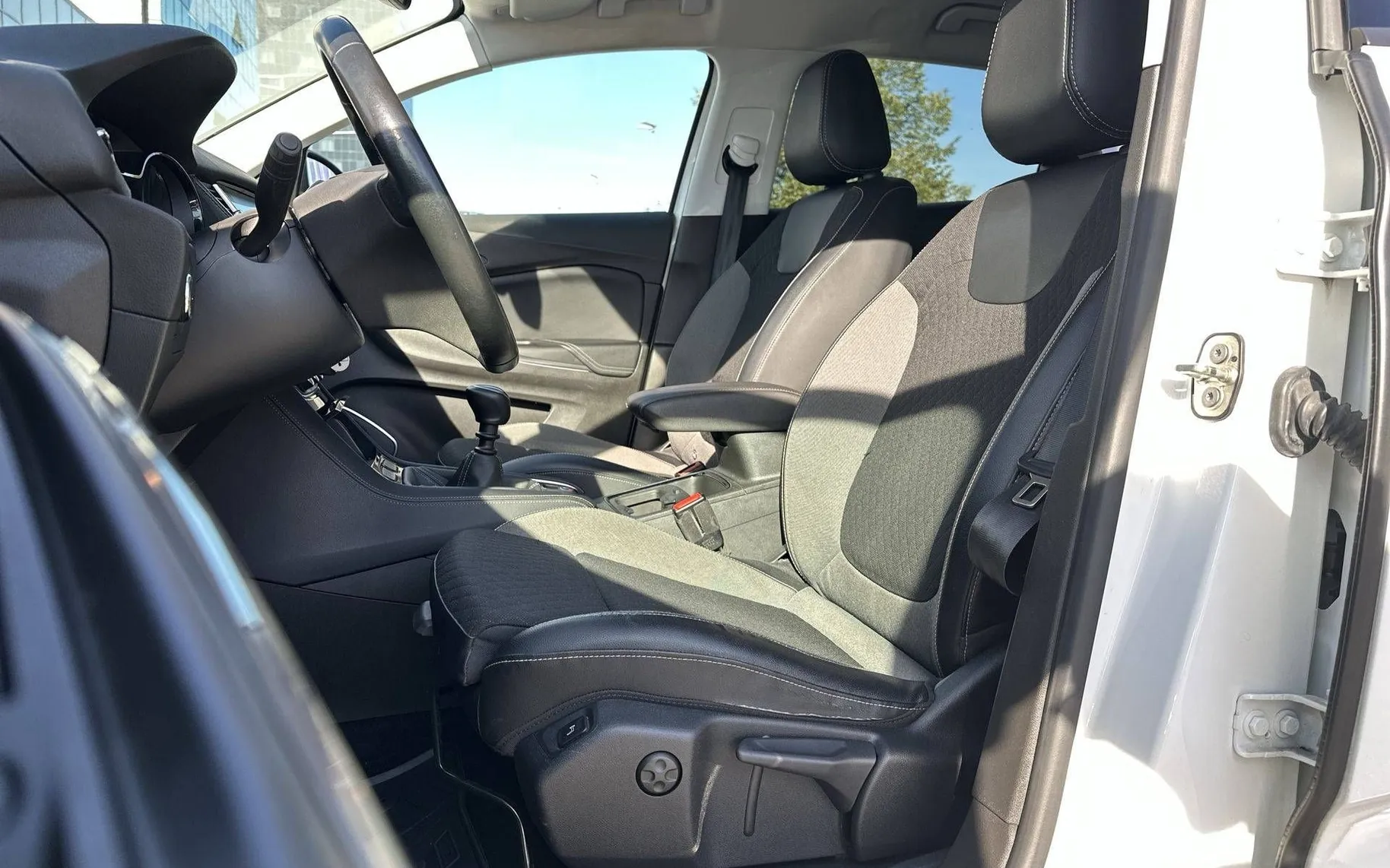 Notranja slika - Opel Grandland X - 1.5 CDTI Selection Start Stop - 10