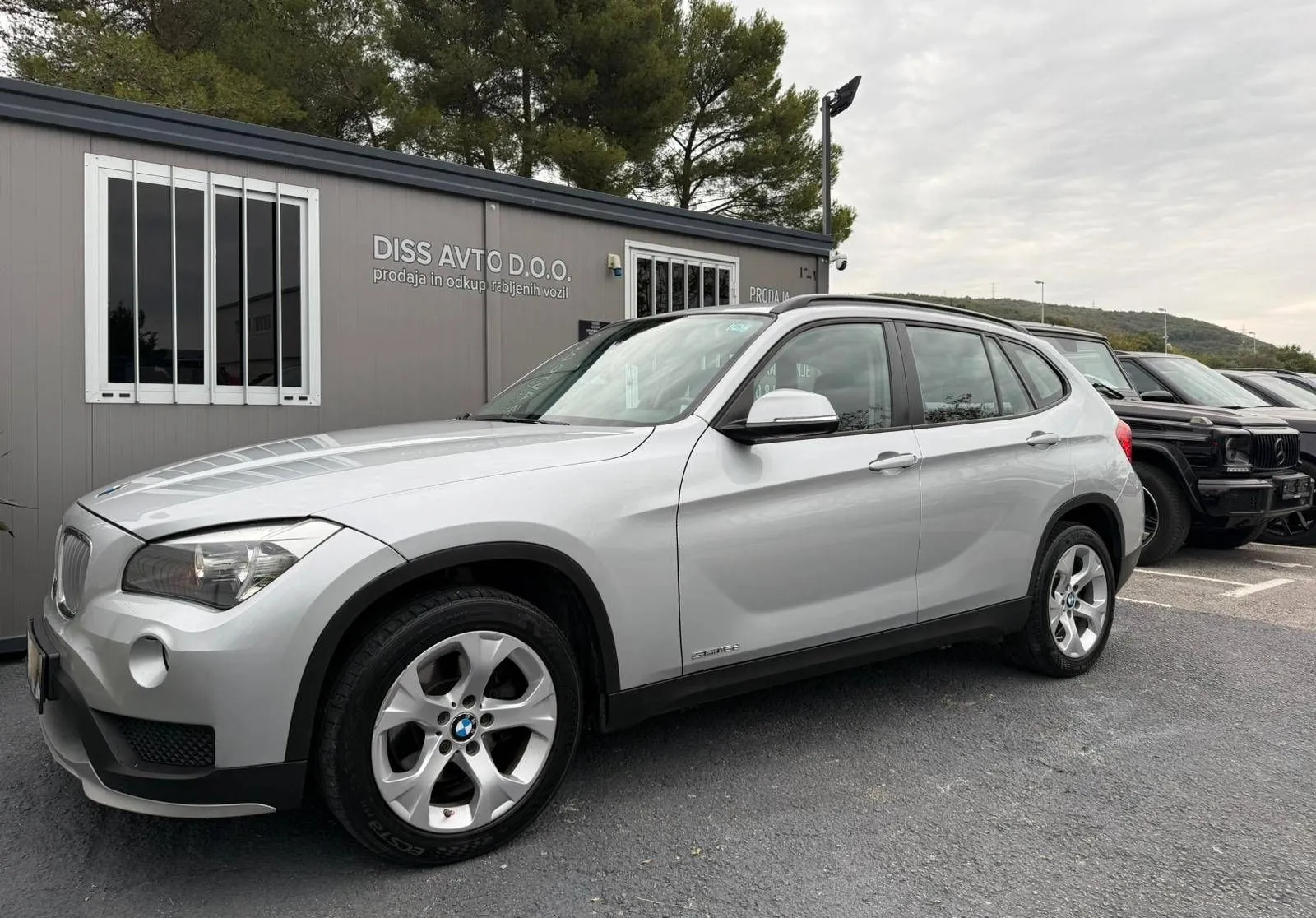 Notranja slika - BMW serija X1: - sDrive16d - 8