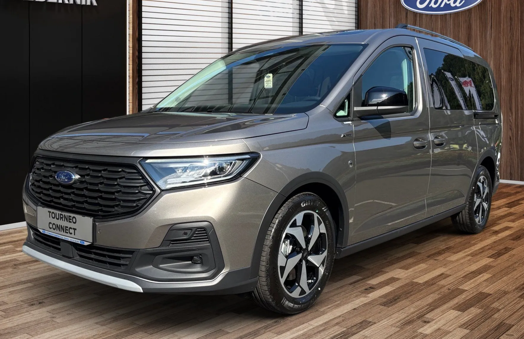 Zunanja slika - Ford Tourneo Connect - ACTIVE 2.0 TDCi 122KM A7 L2 7SEDEŽ-NA ZALOGI - 1
