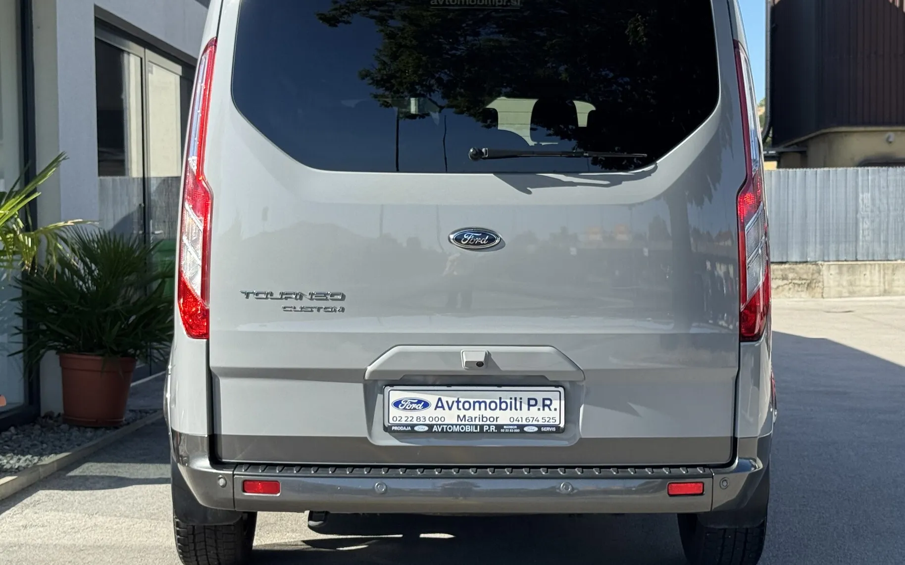 Zunanja slika - Ford Tourneo Custom - ACTIVE 2.0 TDCI 170KM AVTOMATIK L2H1 SLO 1.LASTNI - 18