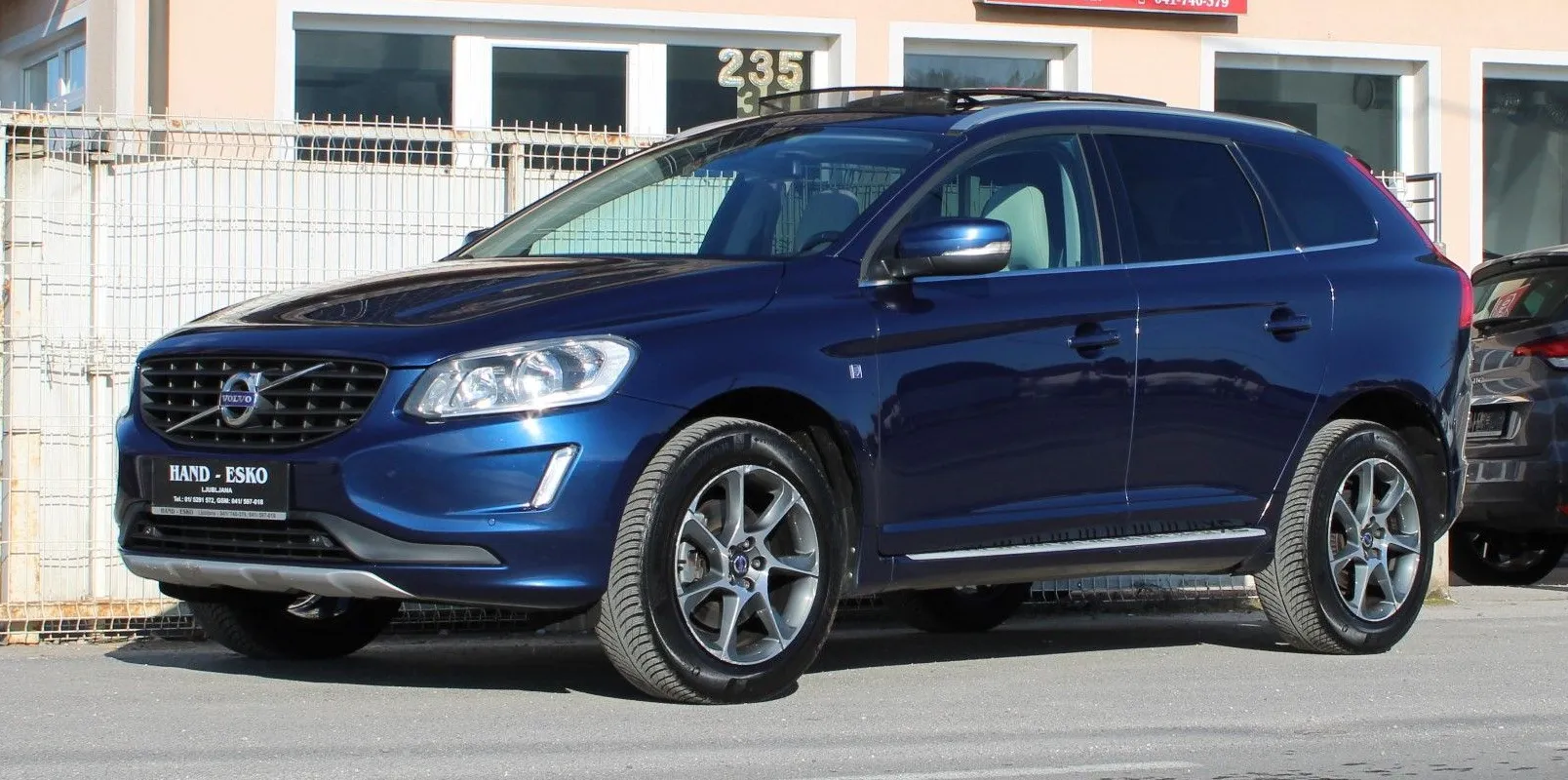 Zunanja slika - Volvo XC60 - D4 AUTO Ocean Race-NAVI-ALU-PDC-GR.SEDEŽEV - 7