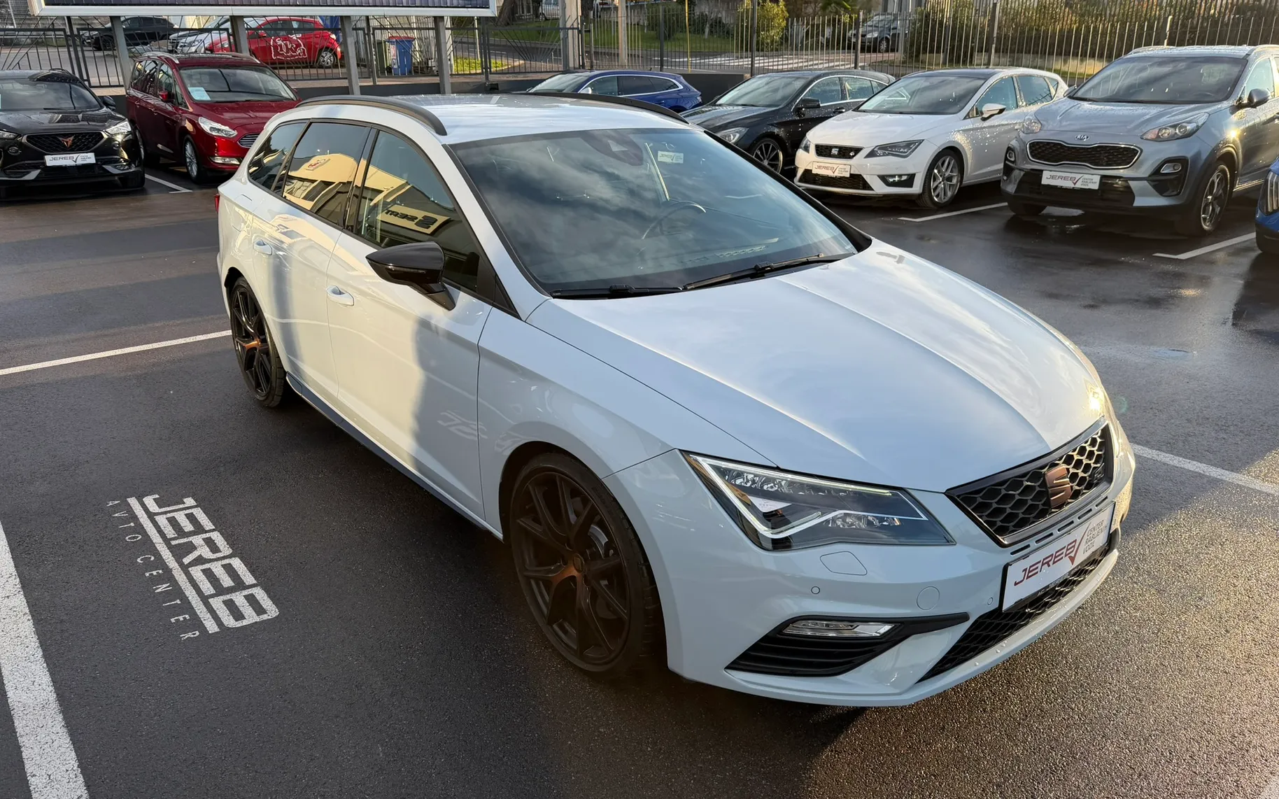 Zunanja slika - Seat Leon - 2.0 TSI 221KW DSG CUPRA ST 4WD - 8