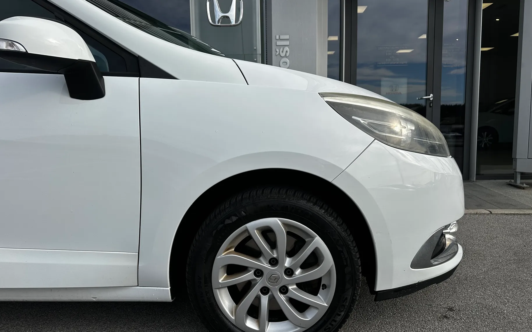 Zunanja slika - Renault Scénic - 1.6 16V Dynamique - 4