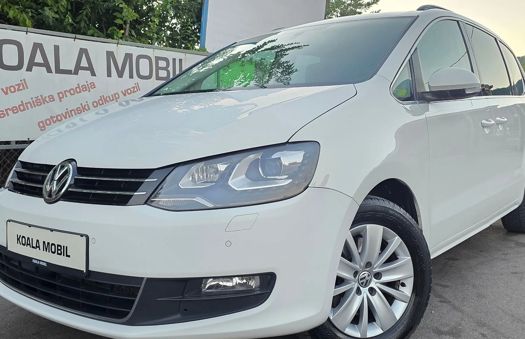 Zunanja slika - Volkswagen Sharan - 2.0 TDI BLUEMOTION XENON-7SEDEŽEV-SLOVENSKI - 1