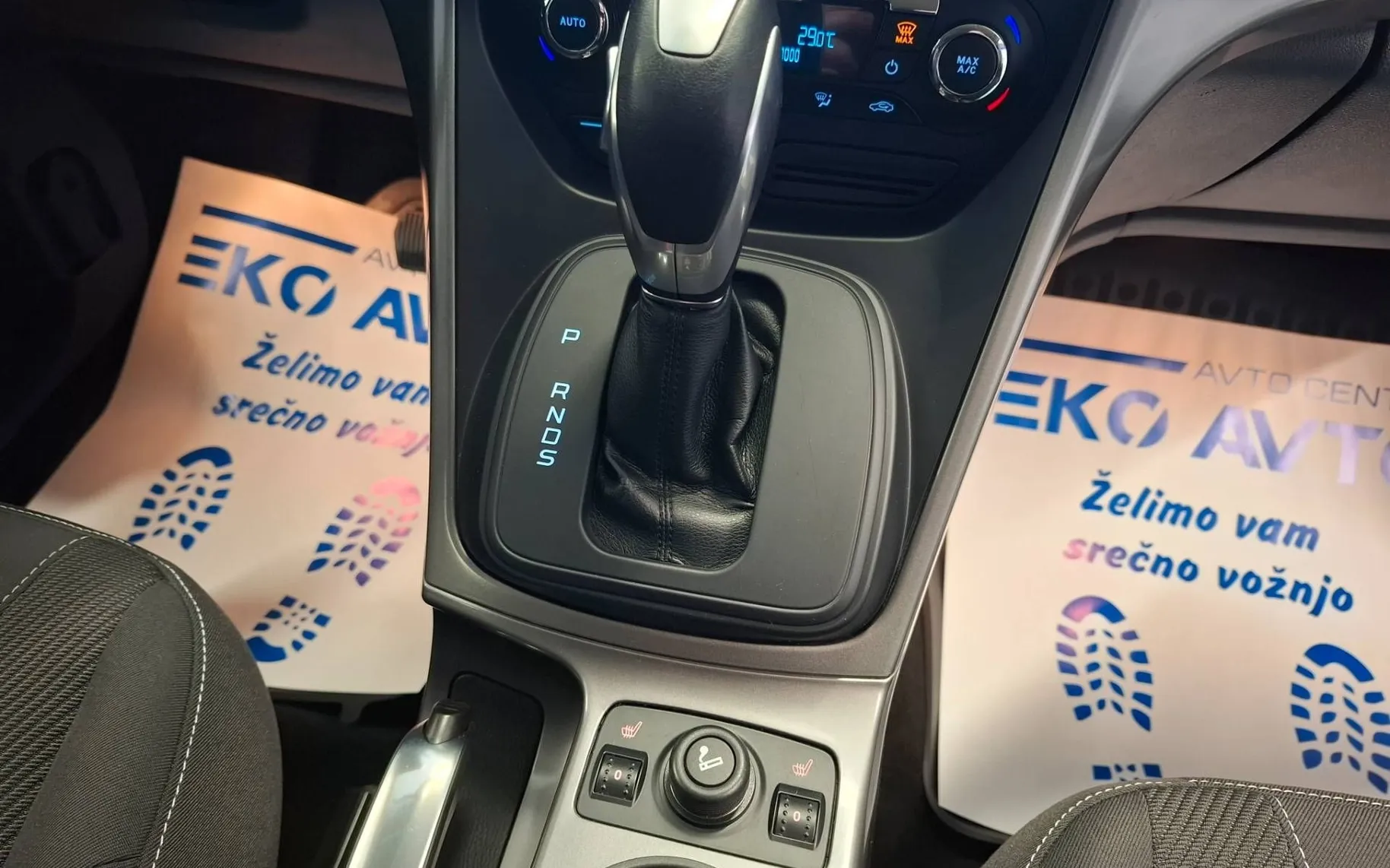 Notranja slika - Ford Kuga - 1.6 SCTI 4x4 AVT.-TEMP-PDC-GRETJE SEDEŽEV-KOT NO - 9