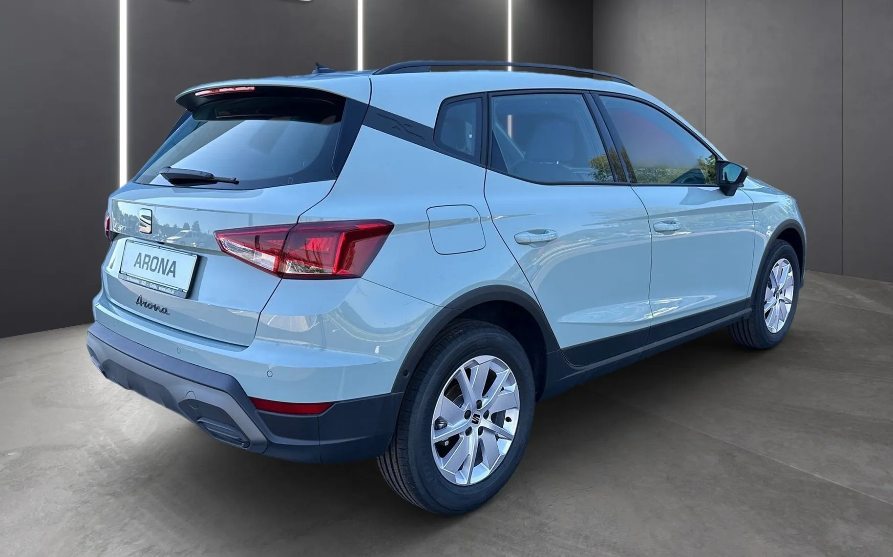Zunanja slika - Seat Arona - 1.0 Eco TSI Style... - 3