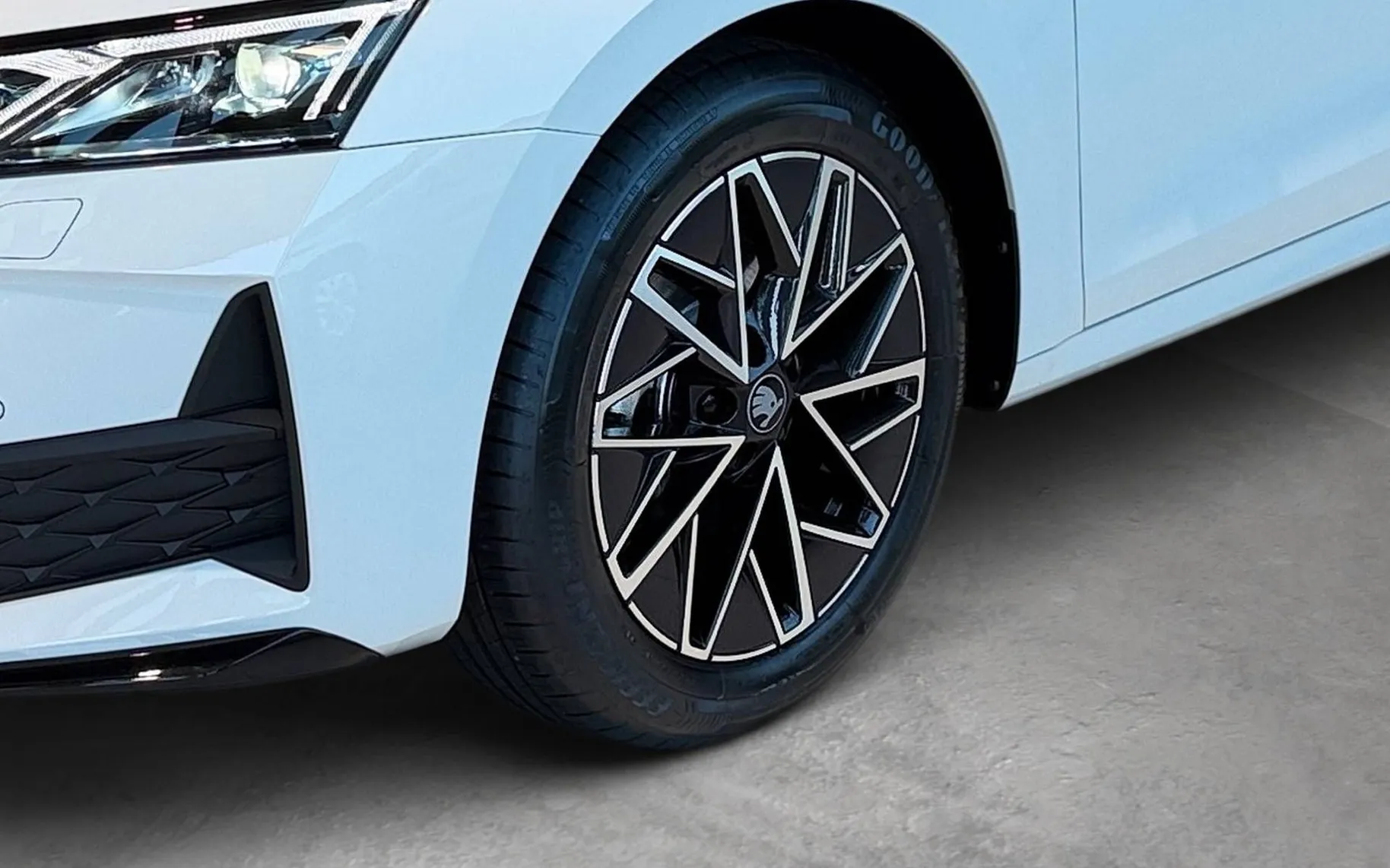Zunanja slika - Škoda Octavia - 1.5 TSI mHEV Family SPORTLINE DSG - 6