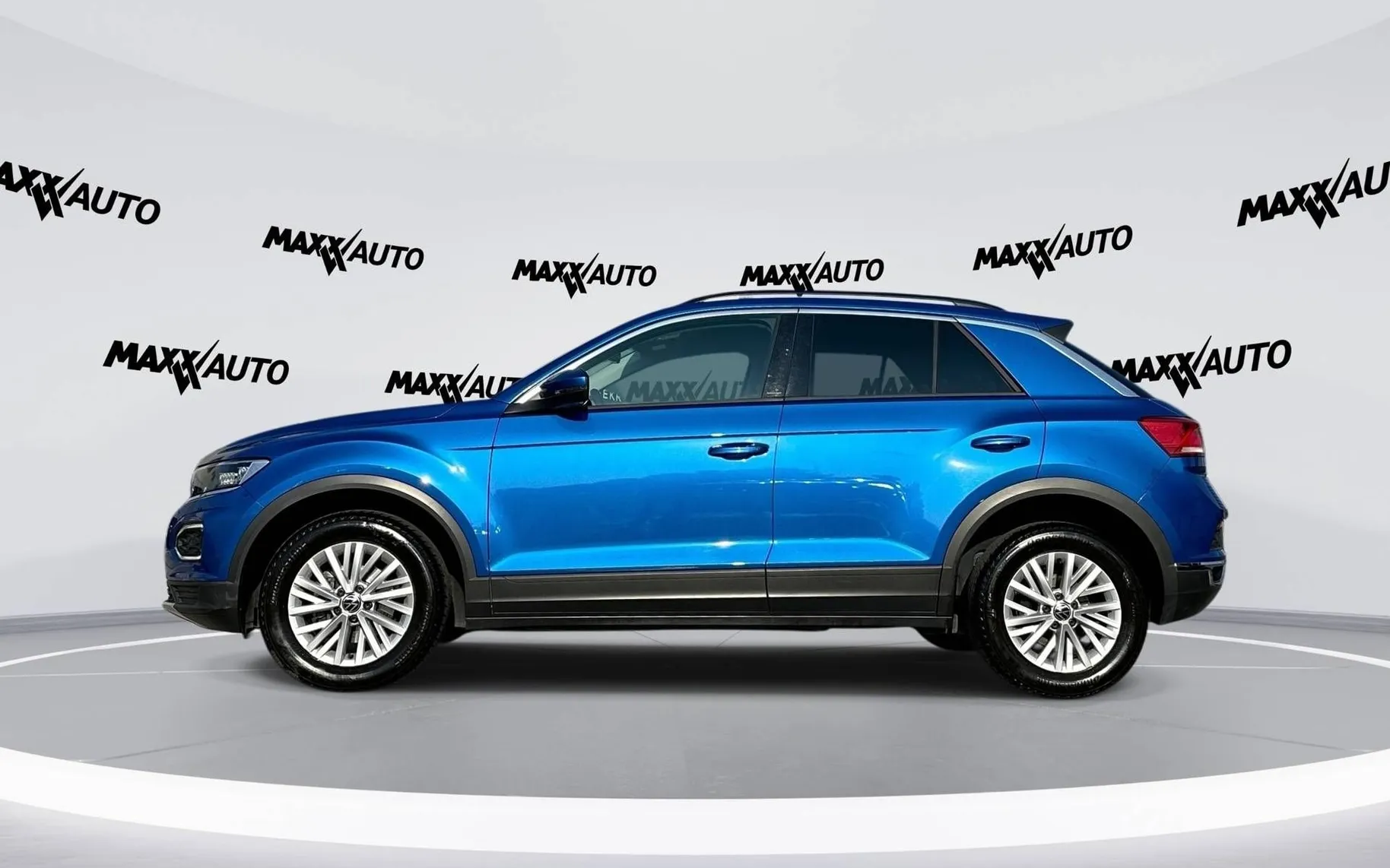Notranja slika - Volkswagen T-Roc - 1.0 TSI BMT Style - 8