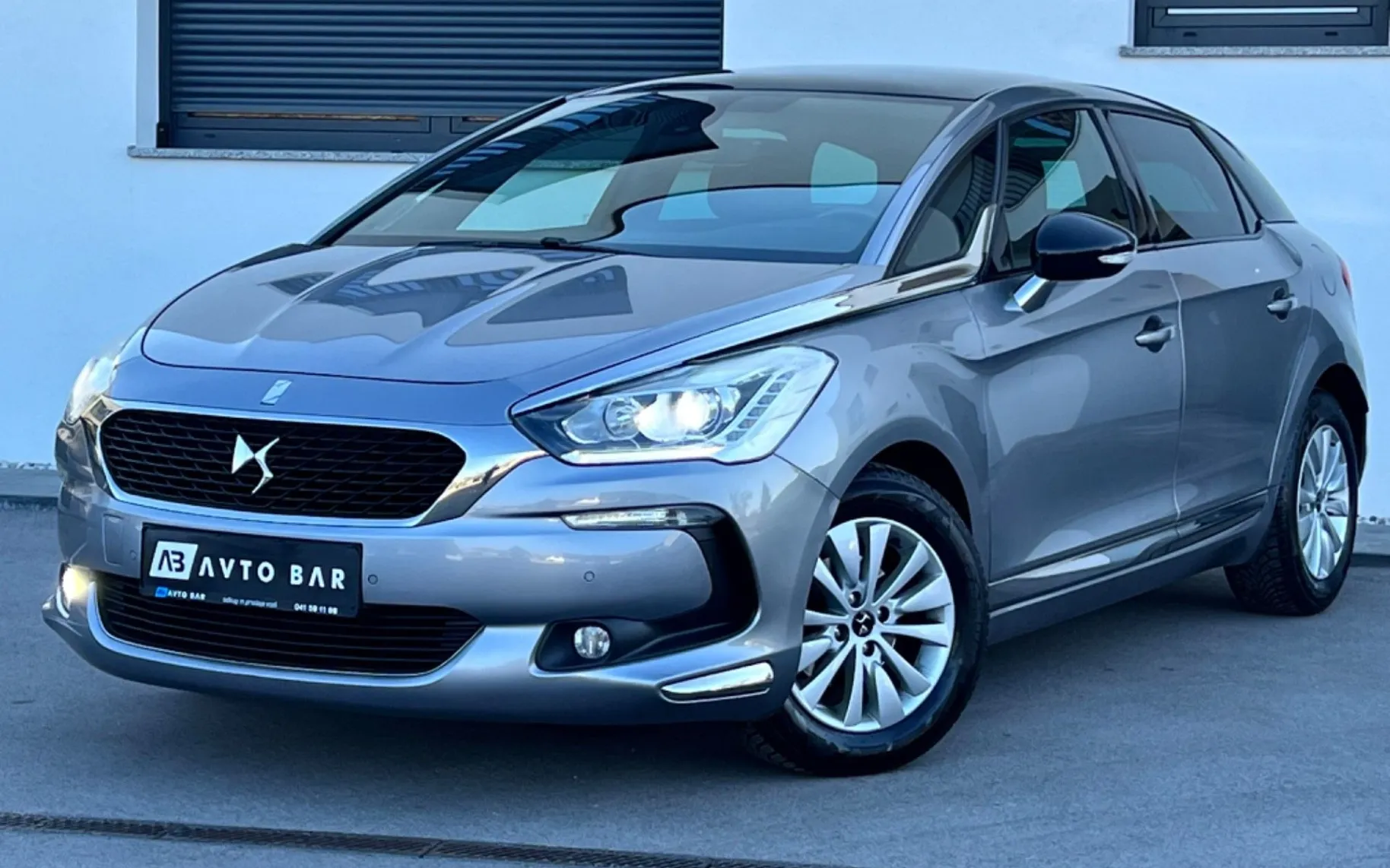 Zunanja slika - Citroën DS5 - KOT NOV+NAVI+PANORAMA+ALU+PDC - 1