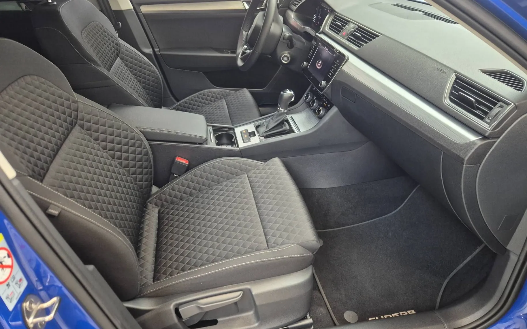 Notranja slika - Škoda Superb - Combi 2.0 TDI Ambition DSG - 9
