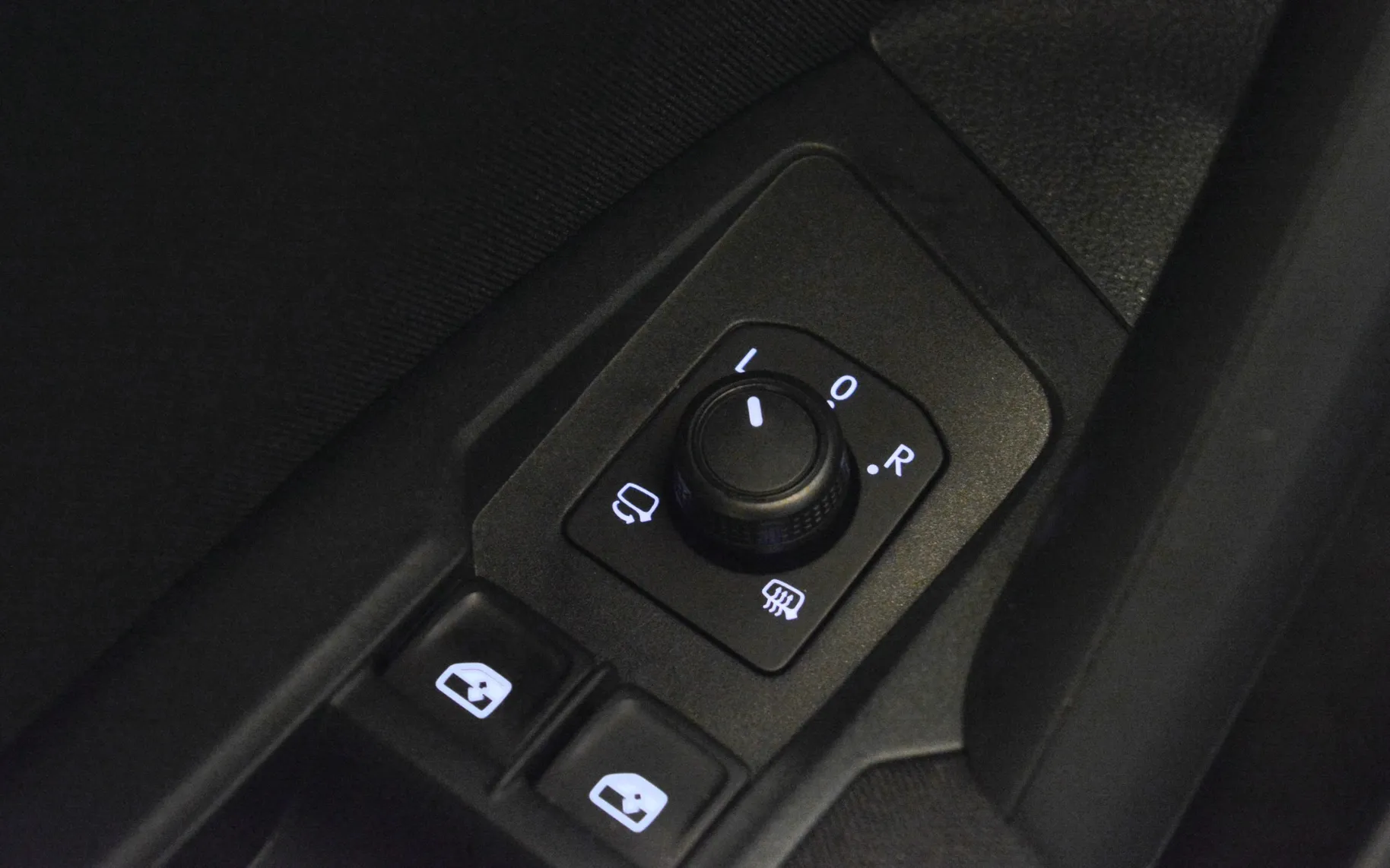 Zunanja slika - Volkswagen Tiguan - 1.5TSI Comfortline LED-ALU-PDC - 11
