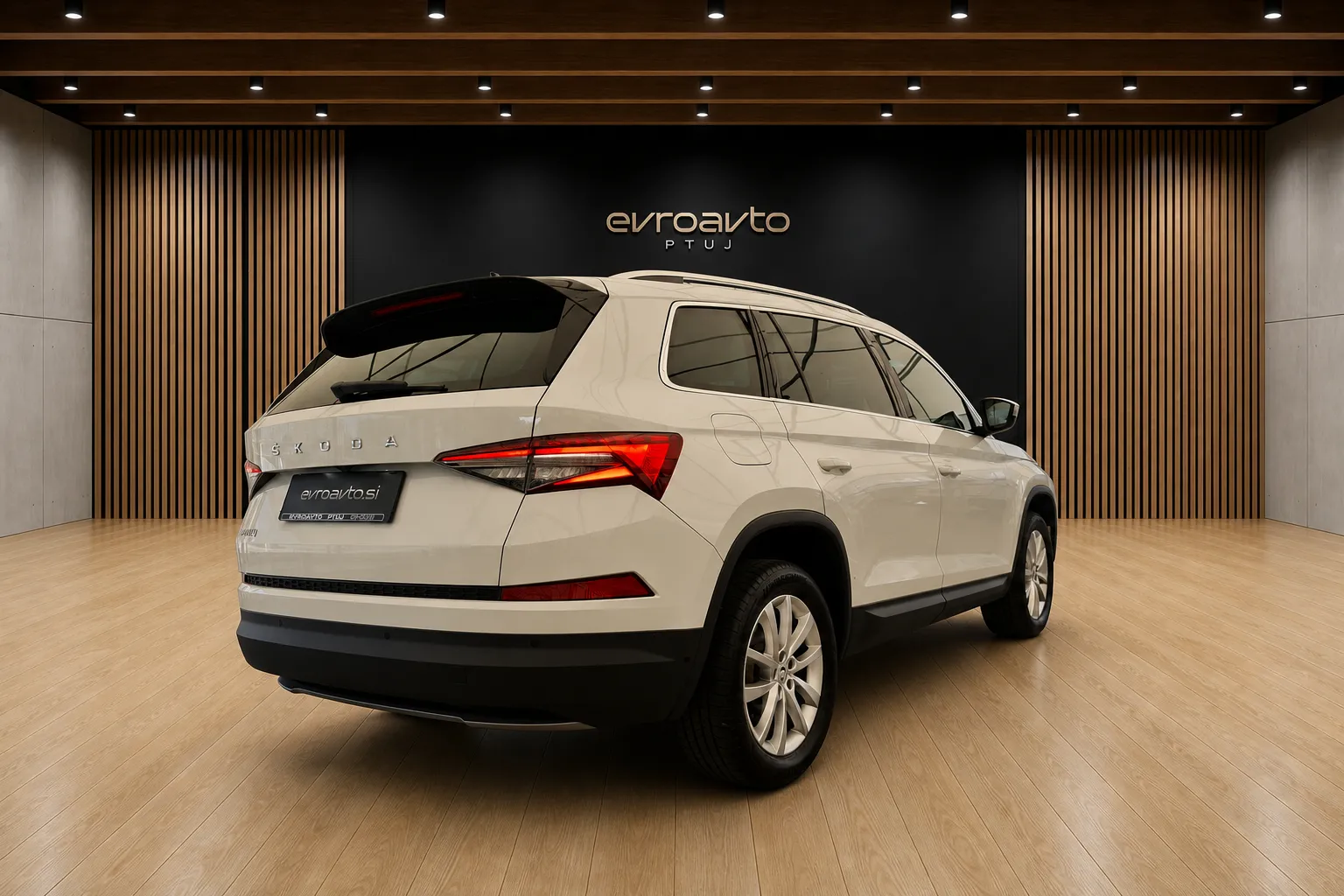 Notranja slika - Škoda Kodiaq - 2.0 TDI Style DSG•Matrix žarometi•Aktivni tempomat - 7
