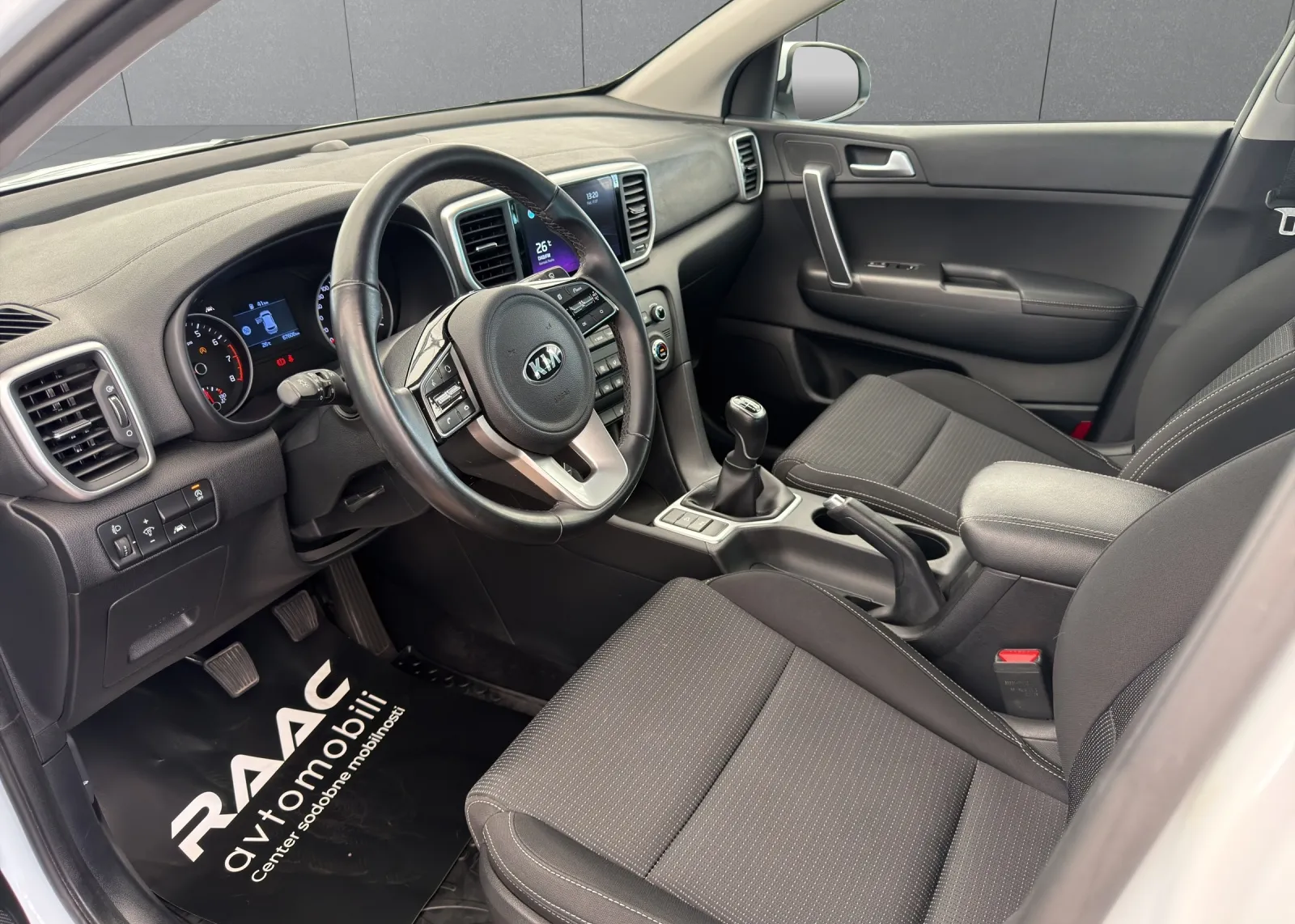 Zunanja slika - KIA Sportage - 2WD 1,6 GT-Line - 6