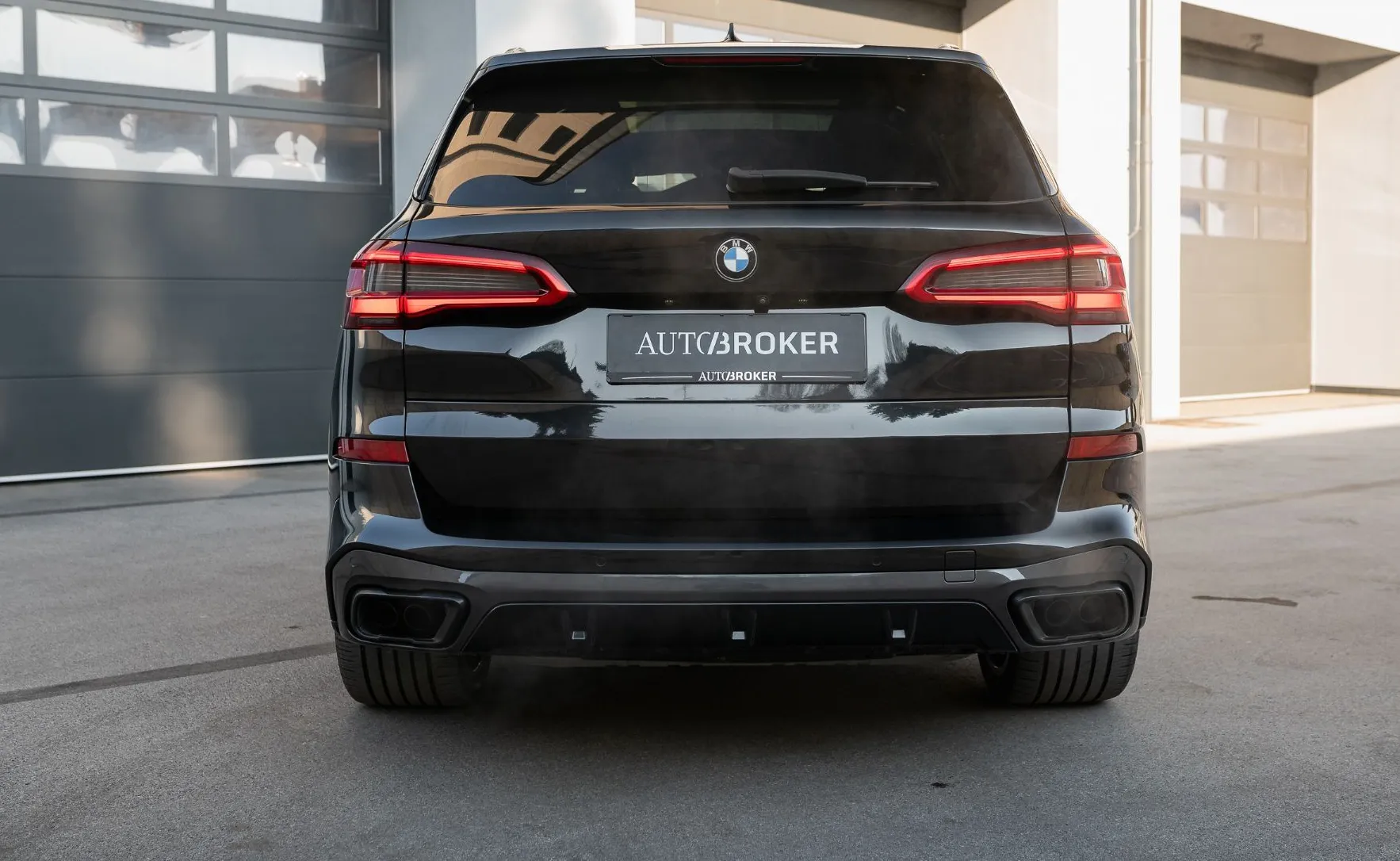 Zunanja slika - BMW X5 - serija : M50i Adaptivno M podvozje HarmanK Night vision - 6