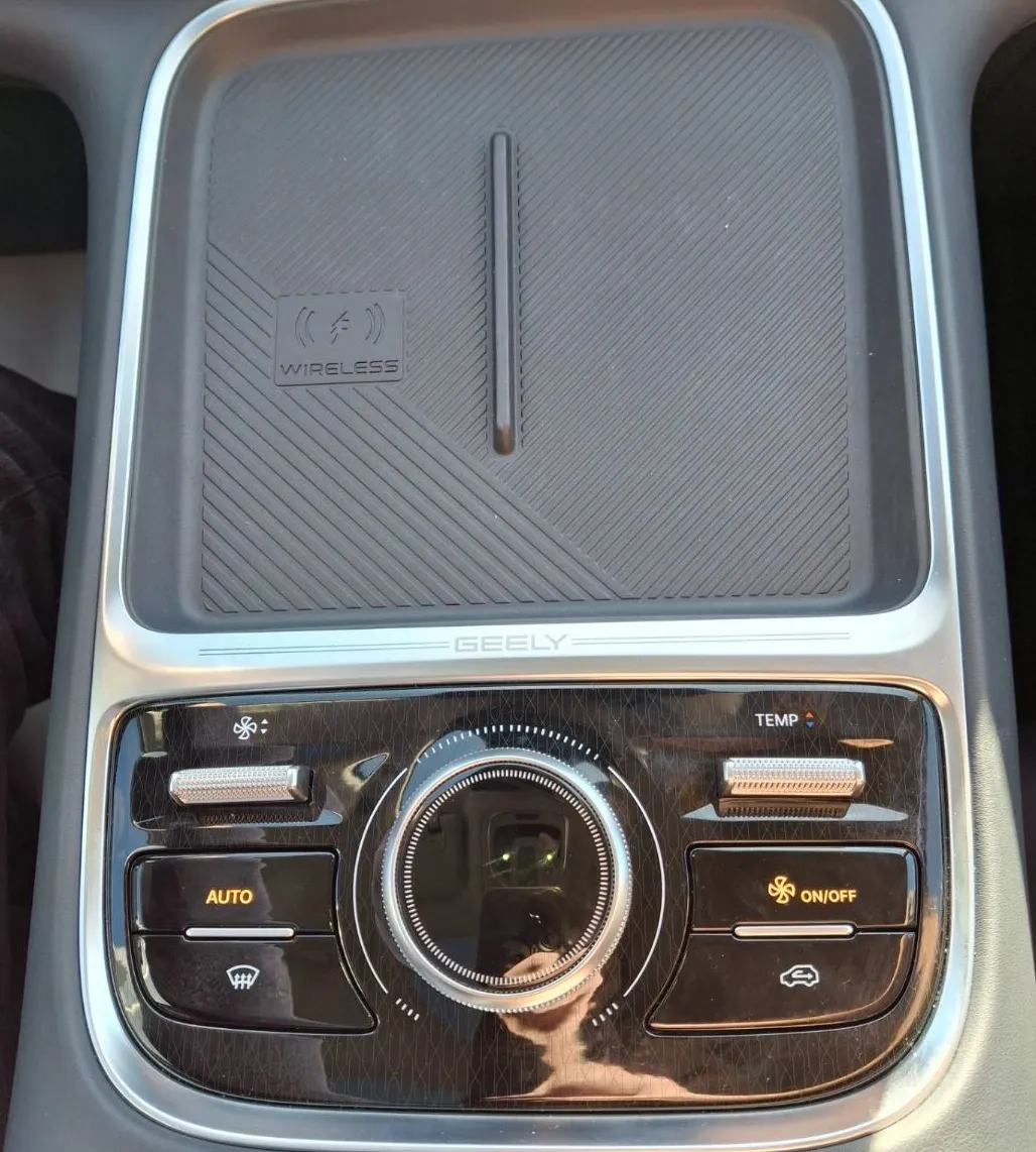 Zunanja slika - Geely StarRay - EM-i 1.5 PHEV 7DCT MAX - 16