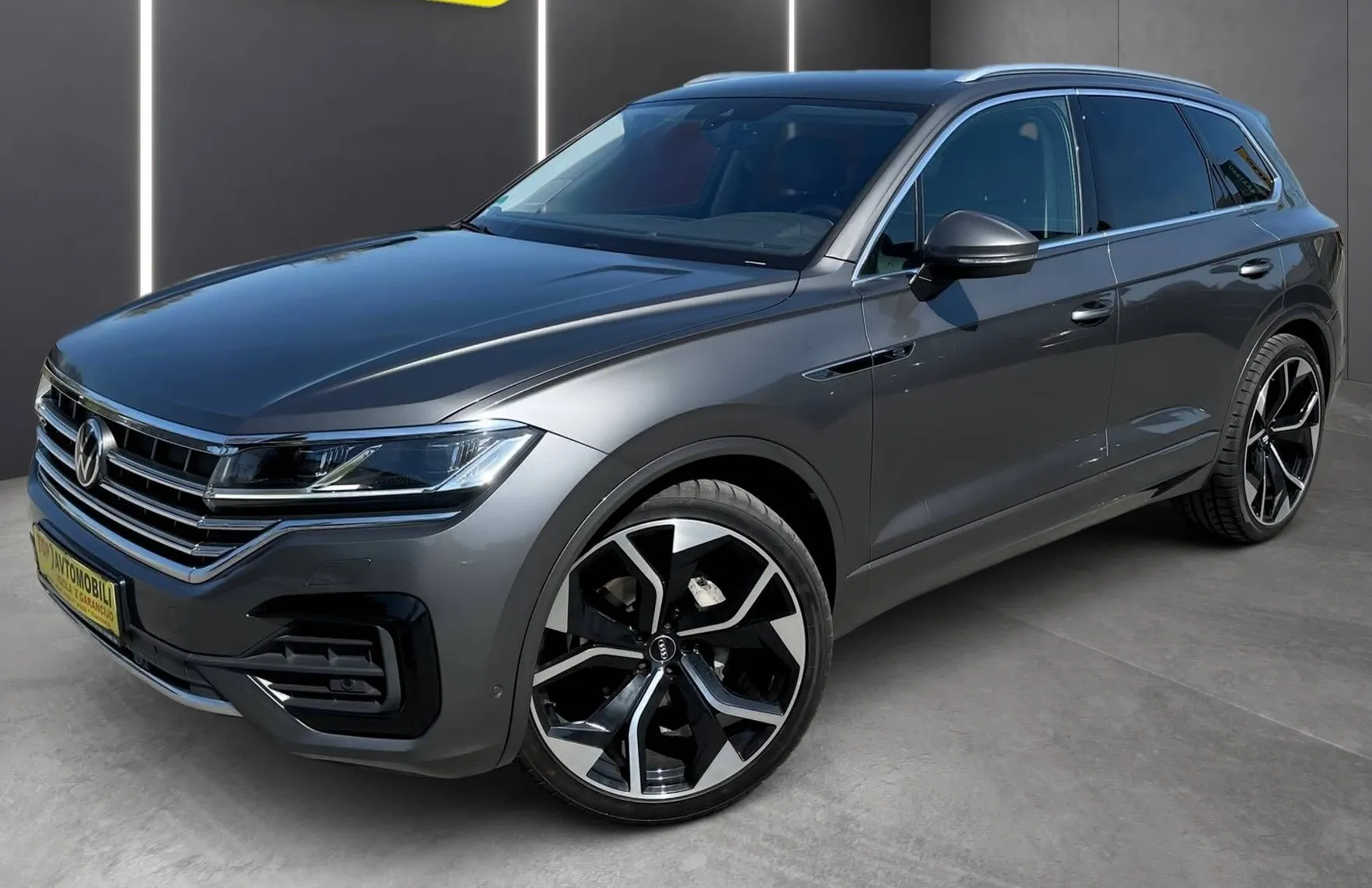 Zunanja slika - VW Touareg - 3.0 V6 TDI R LINE SPORT MATRIX RADAR KAMERA VIRT.. - 2