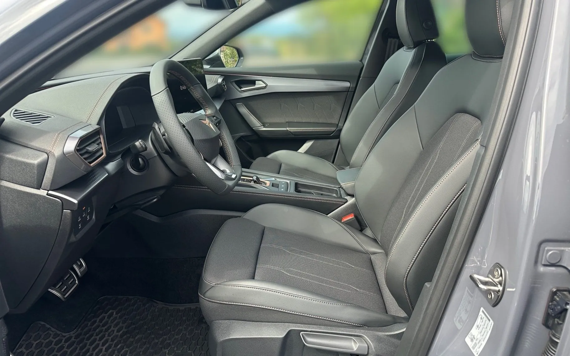 Notranja slika - Cupra Formentor - 1.5 eTSI Impulse DSG - 7