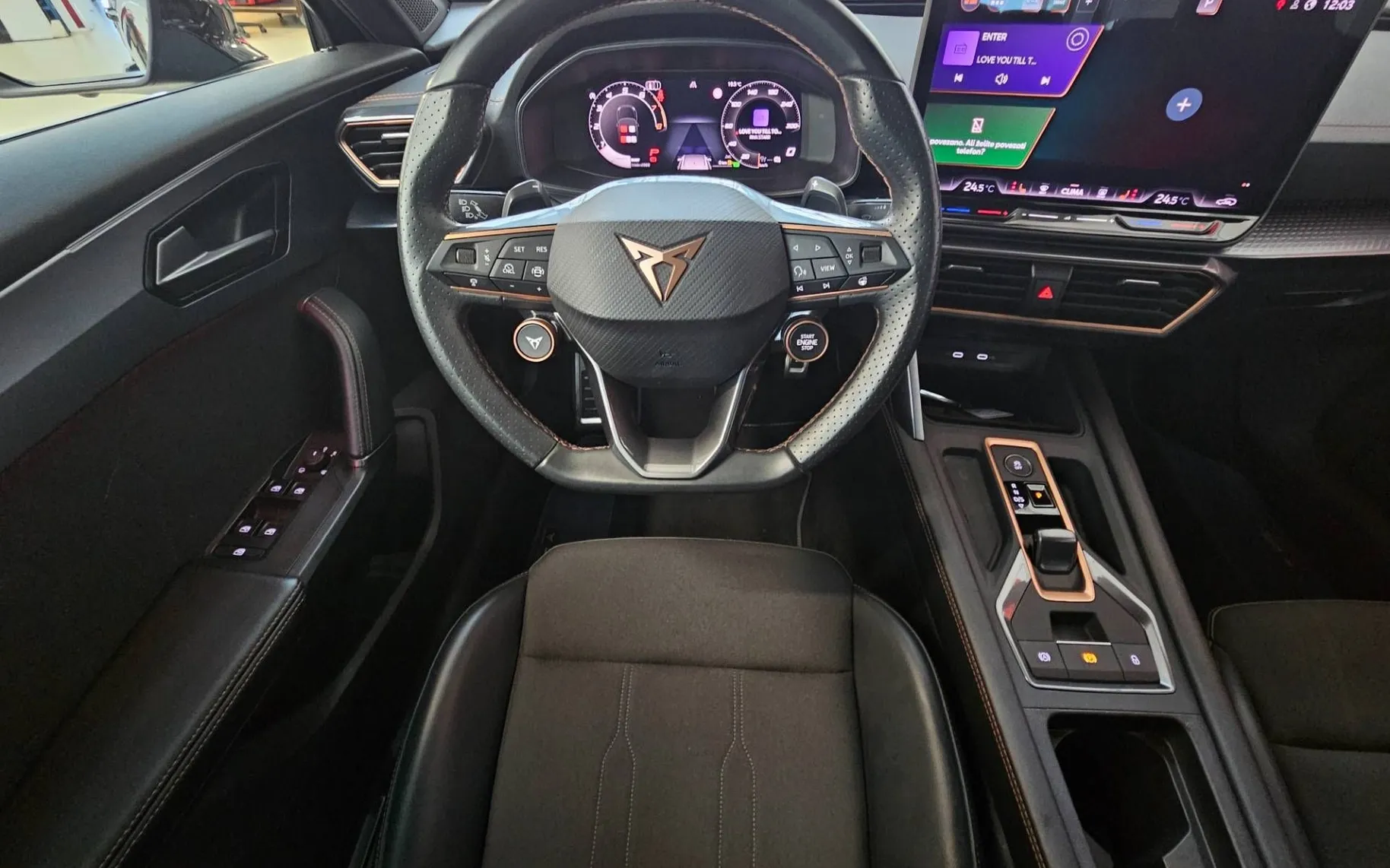 Notranja slika - Cupra Formentor - 1.5 eTSI DSG - 7