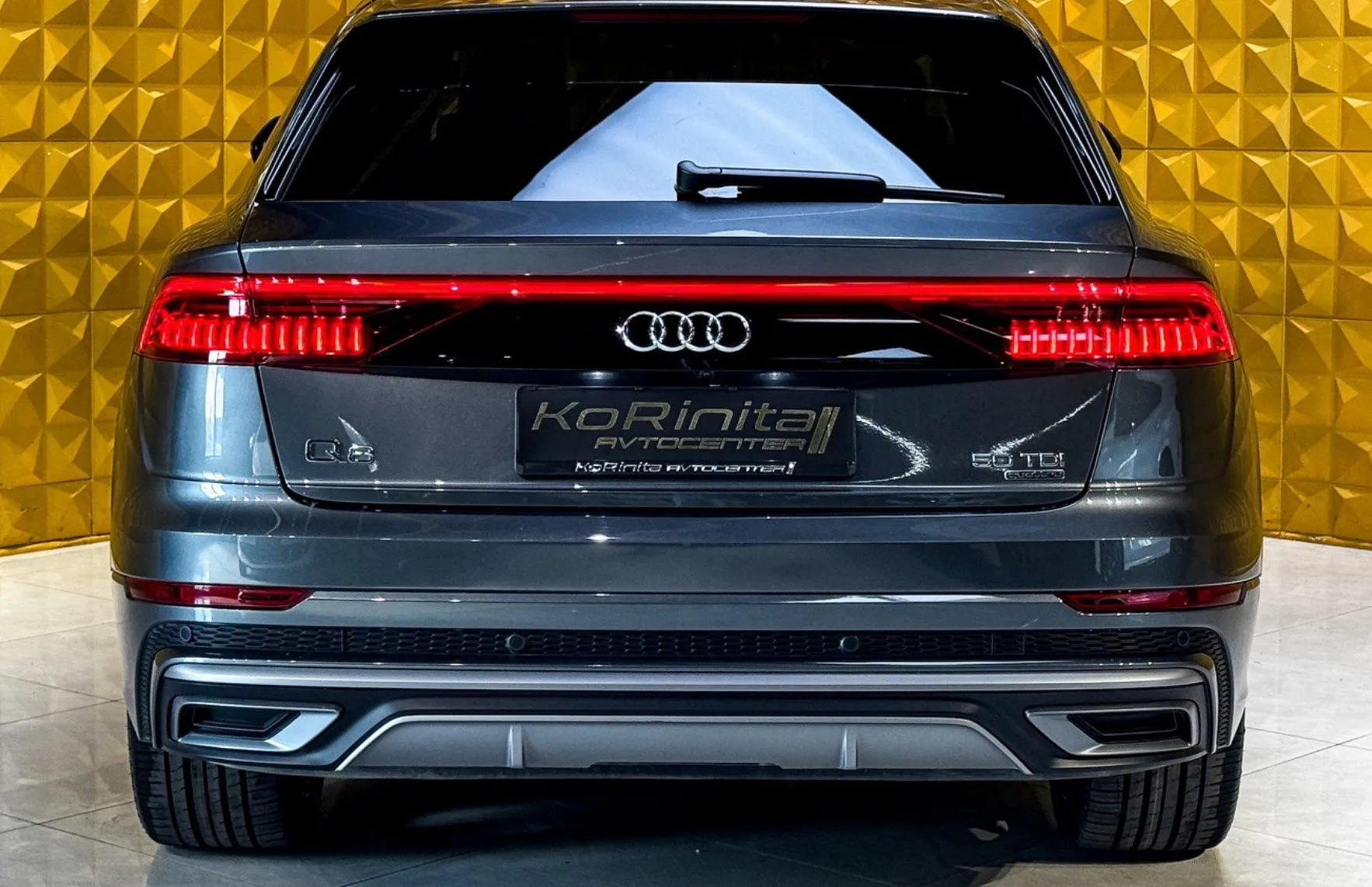 Zunanja slika - Audi Q8 - 50TDI Quattro SLine-4WS-ZRACNO-HLAJENJE-PAN-HEADUP - 8