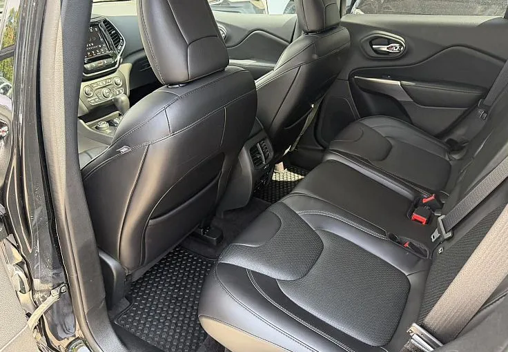 Zunanja slika - Jeep Cherokee - AWD 2.2 MultiJet Overland Avt. SLO 12M JAMSTVO - 9