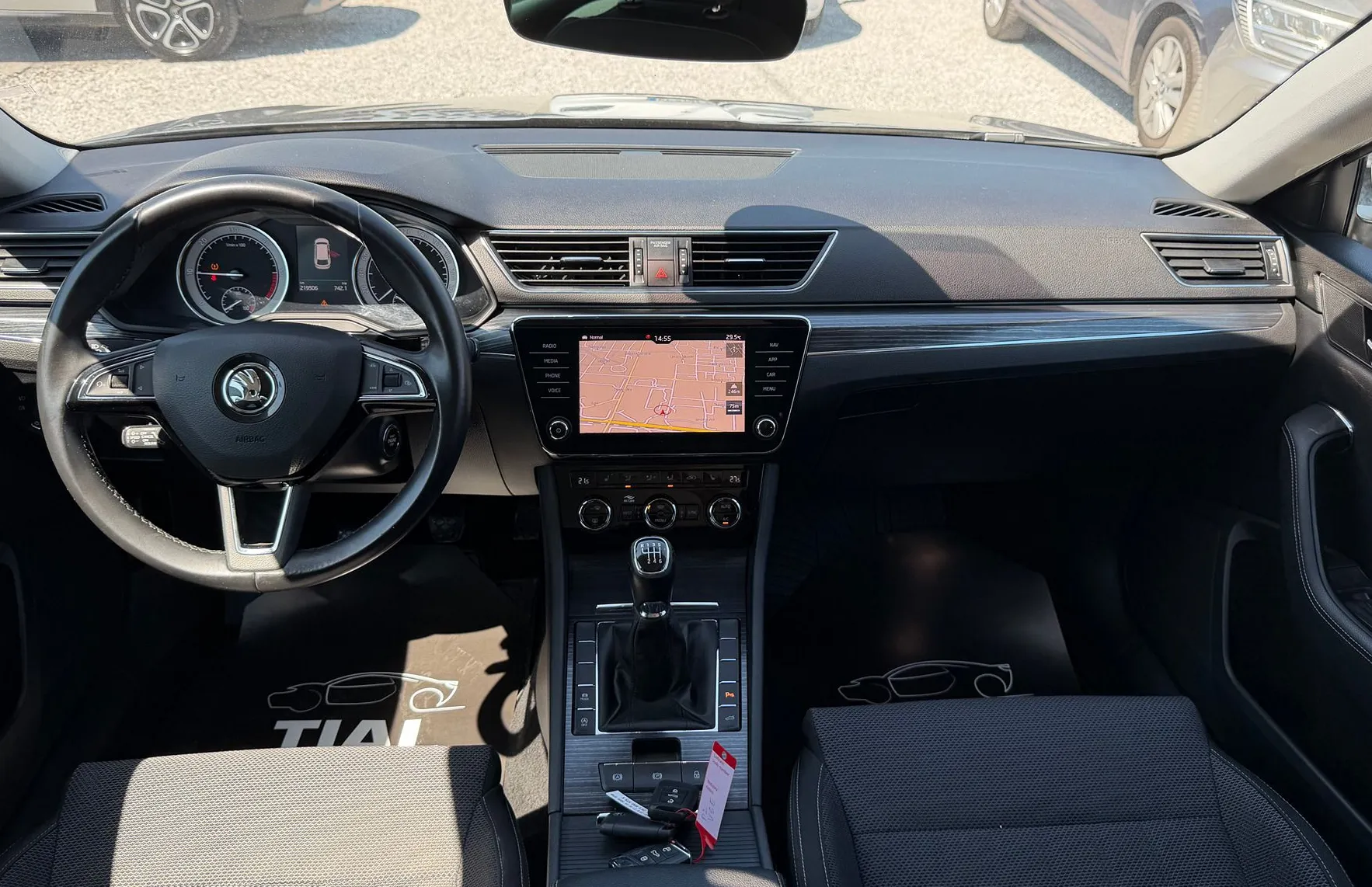 Zunanja slika - Škoda Superb - 2.0 TDI STYLE-18COL-CRYSTAL LED-ACC-MRT.KOTI-KAMER - 11