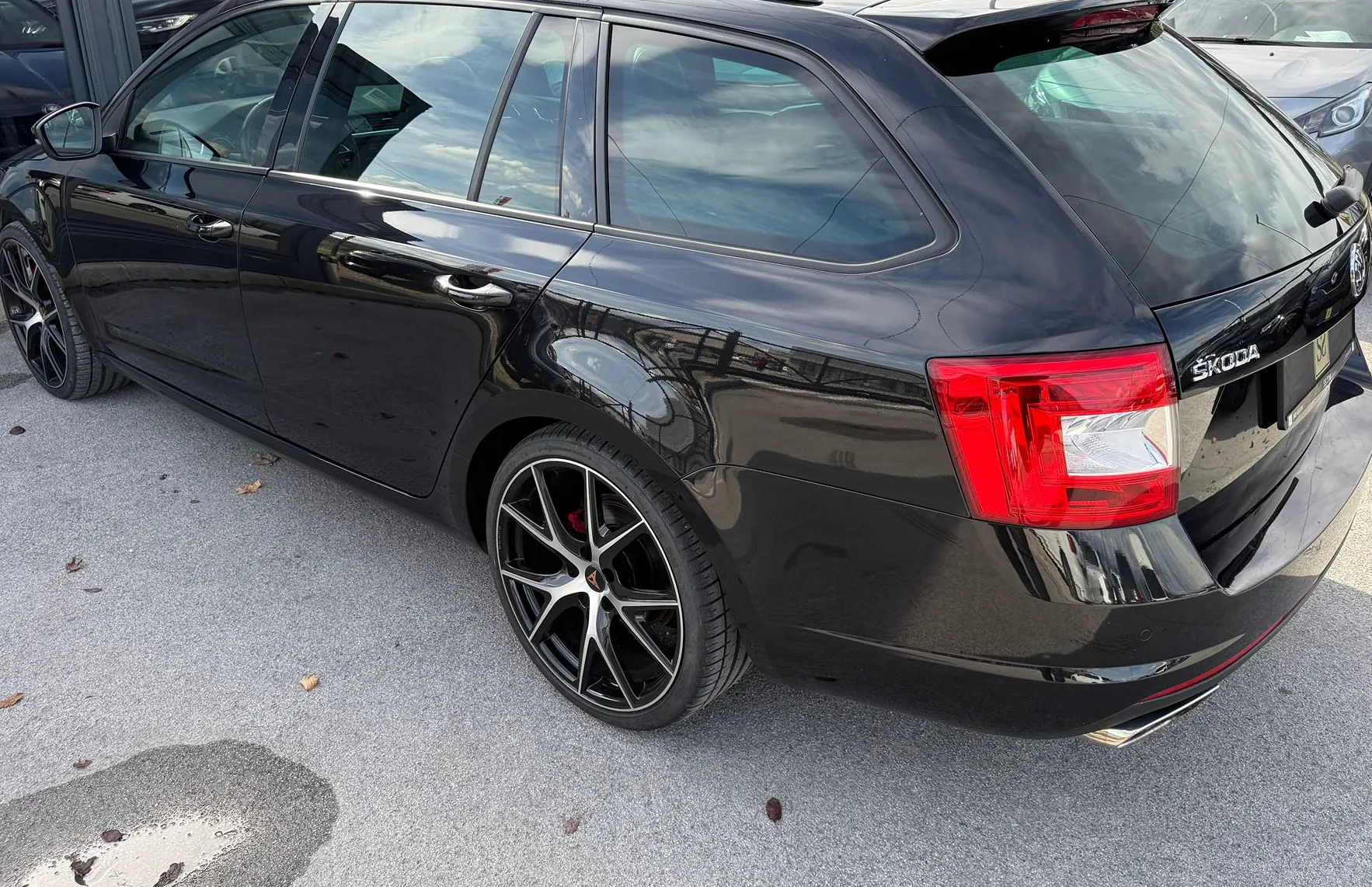 Zunanja slika - Škoda Octavia - 2.0TSI RS DSG 162 kW Panorama BiXenon Navi 71000km - 5