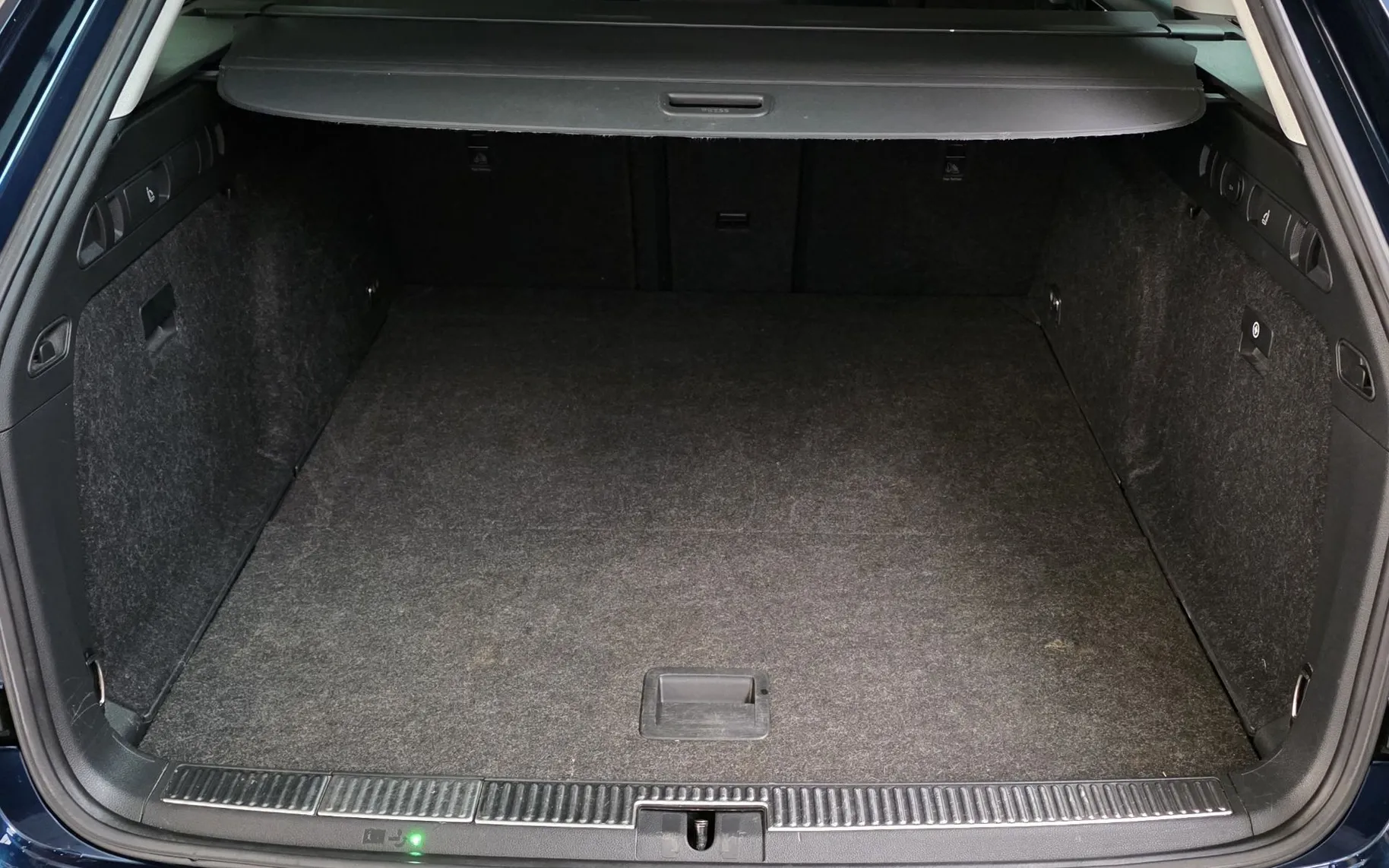 Zunanja slika - Škoda Superb - Combi 2,0 TDI Ambition DSG ACC NAVI LED KAM KLJUKA - 18