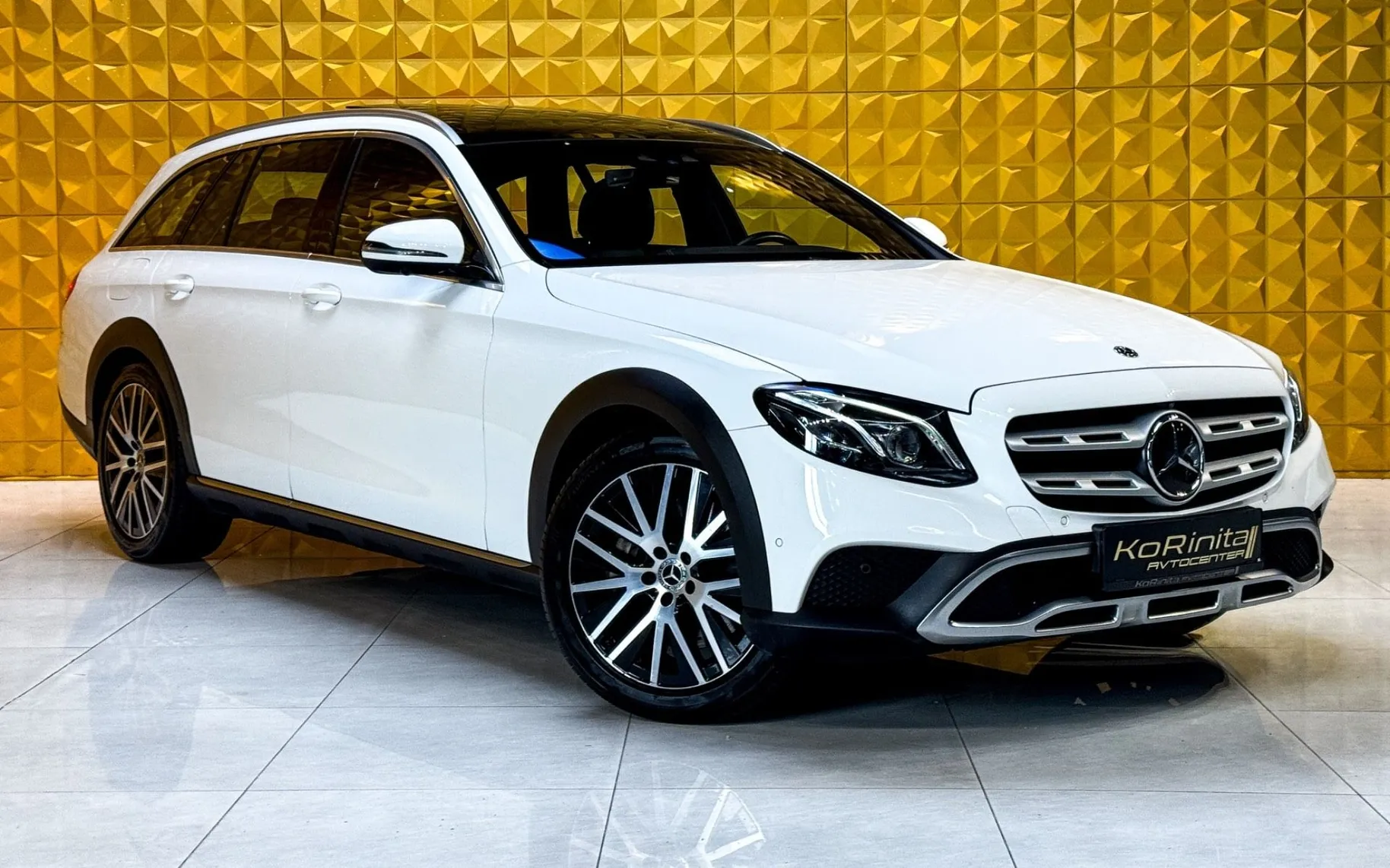 Zunanja slika - Mercedes-Benz E-Razred - E400d 4MATIC-All Terrain-ZRACNO-PANO-WIDESCREEN... - 2