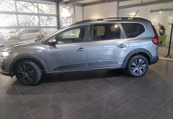 Zunanja slika - Dacia Jogger - Expression 1.0 TCe110 +paket Varnost + My Revision - 2