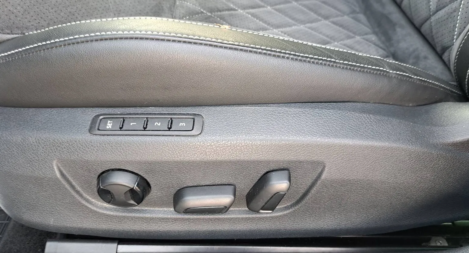 Zunanja slika - Škoda Superb - 2.0 TDI Sportline Combi DSG Z ENOLETNIM JAMSTVOM - 10