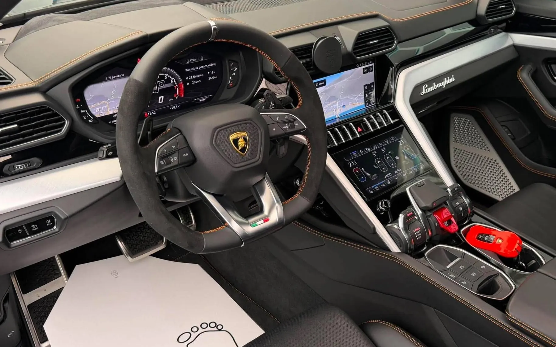 Notranja slika - Lamborghini Urus - CITURA•23 COL•SOFT•ZRAČNO•3D BANG•PANO•VIRTUAL•F1• - 8