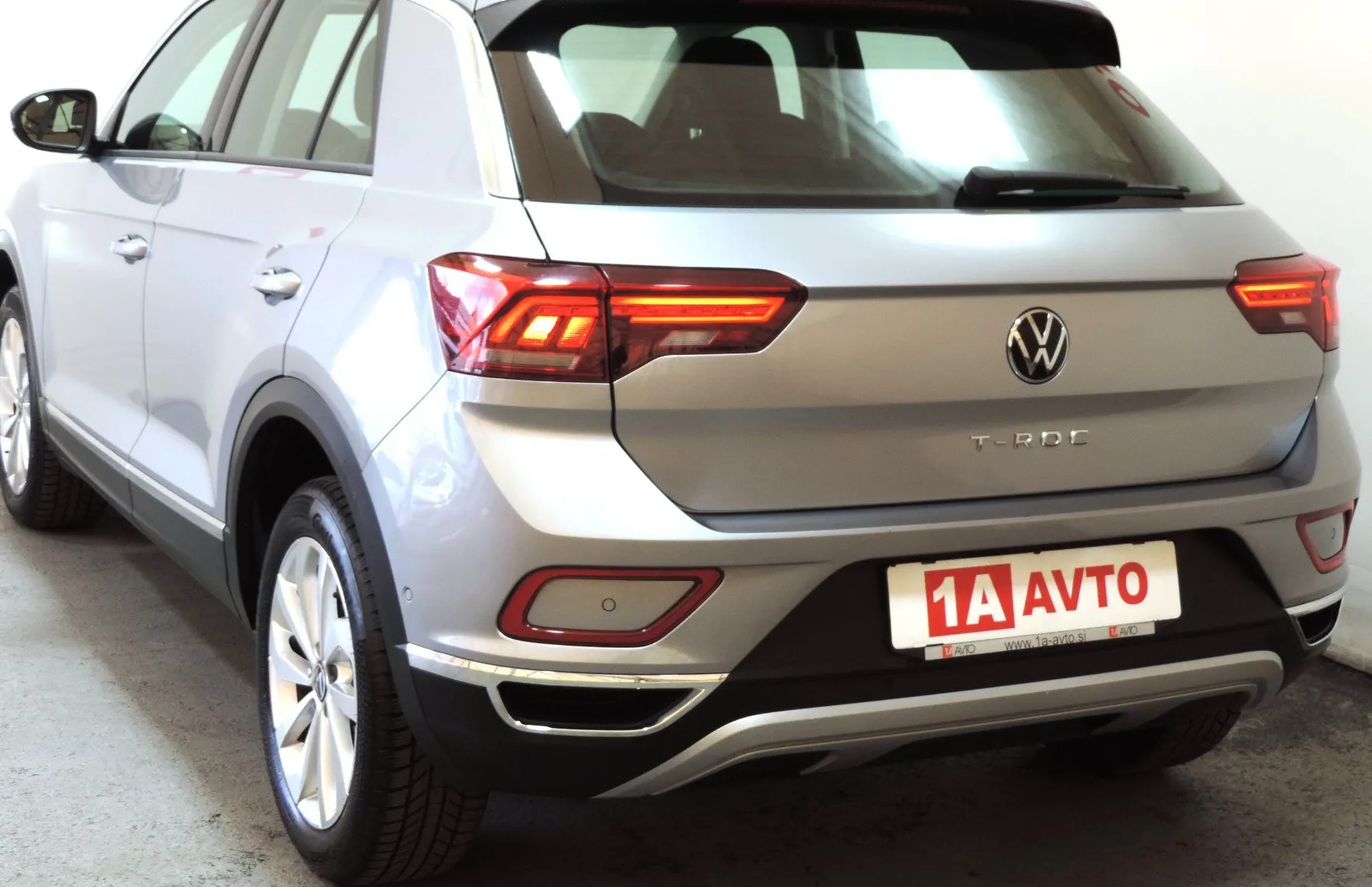Zunanja slika - Volkswagen T-Roc - 1.5 TSI BMT Style DSG ACC-LED-KAMERA - 7