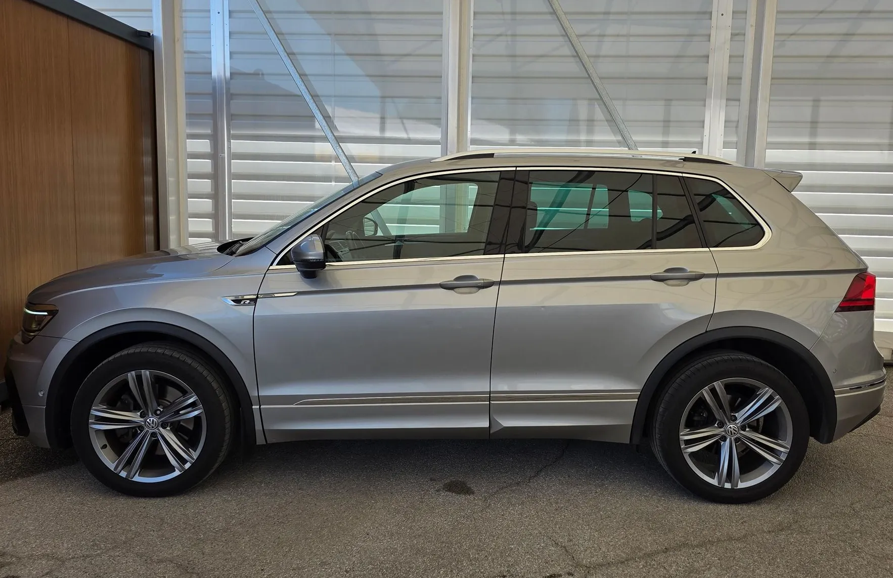 Zunanja slika - VW Tiguan Allspace - 4motion 2.0 TDI R-Line - VIRTUAL - WEBASTO- KLJUK - 6