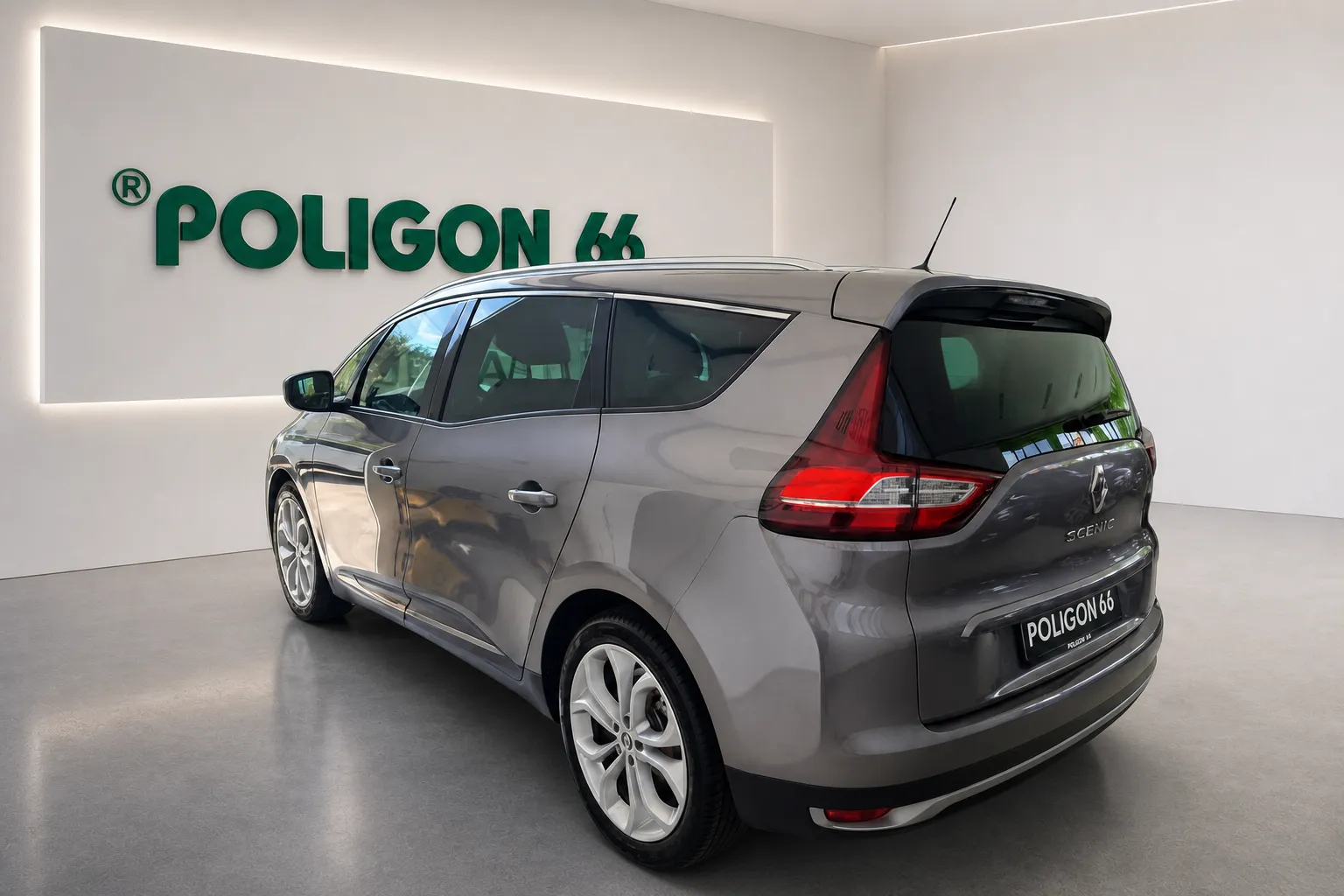 Zunanja slika - Renault Grand Scenic - dCi 130-NAVI-LED-7 SEDEŽEV-PDC-ODLIČEN-KOT NOV - 2