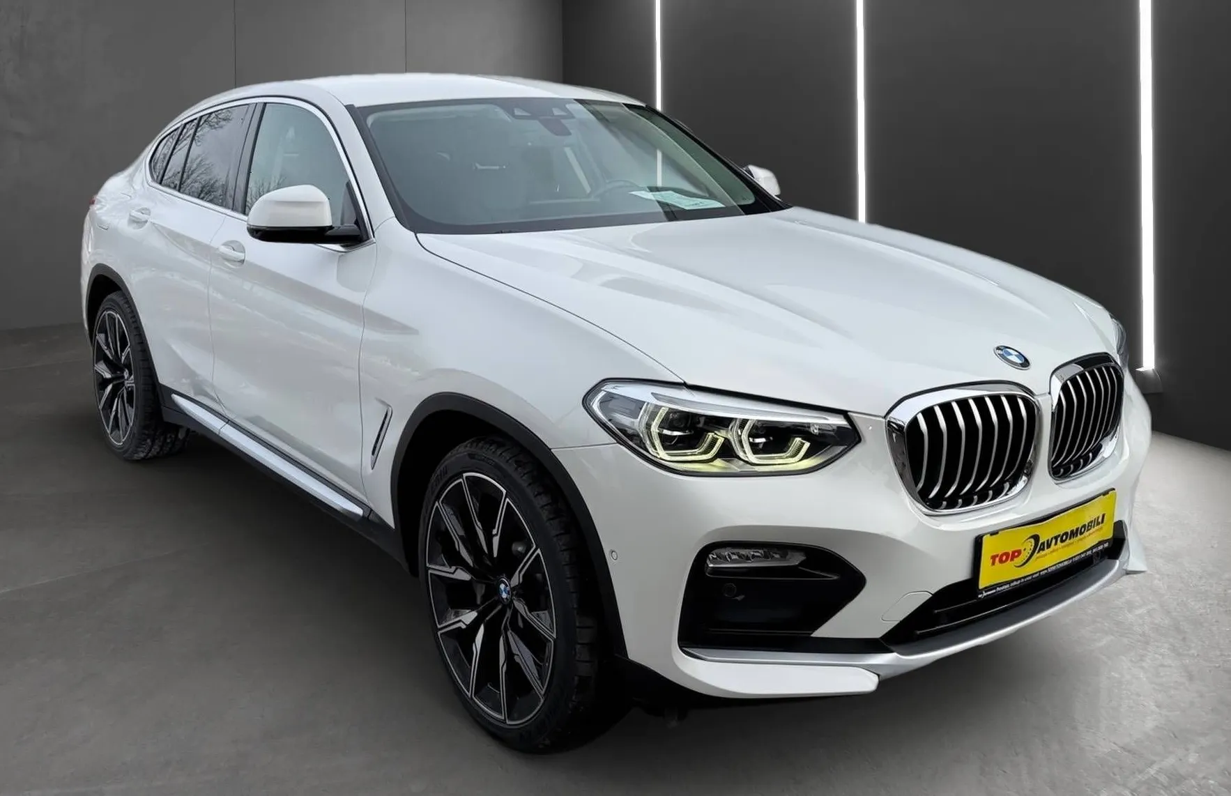Zunanja slika - BMW X4 - serija : xDrive30d X LINE ADAPTIVE LED KAMERA NAVI PDC ... - 10