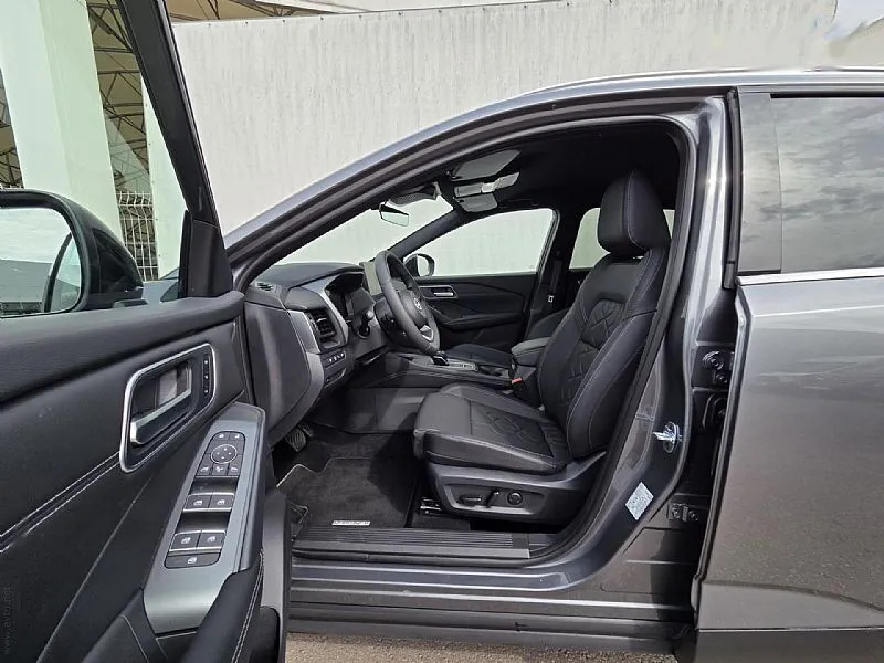 Zunanja slika - Nissan Qashqai - Tekna 1.3 DIG-T 158 X-Tronic+paket COLD - 8