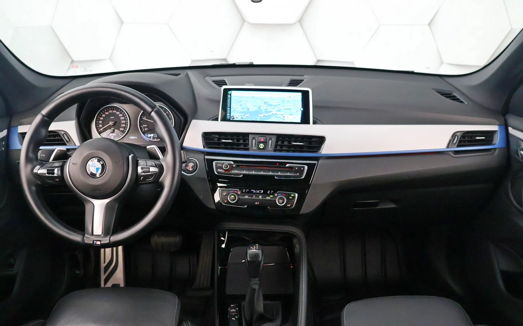 Zunanja slika - BMW X1 - 2.0d 18d x-Drive Aut M-Sport 150KM - 7