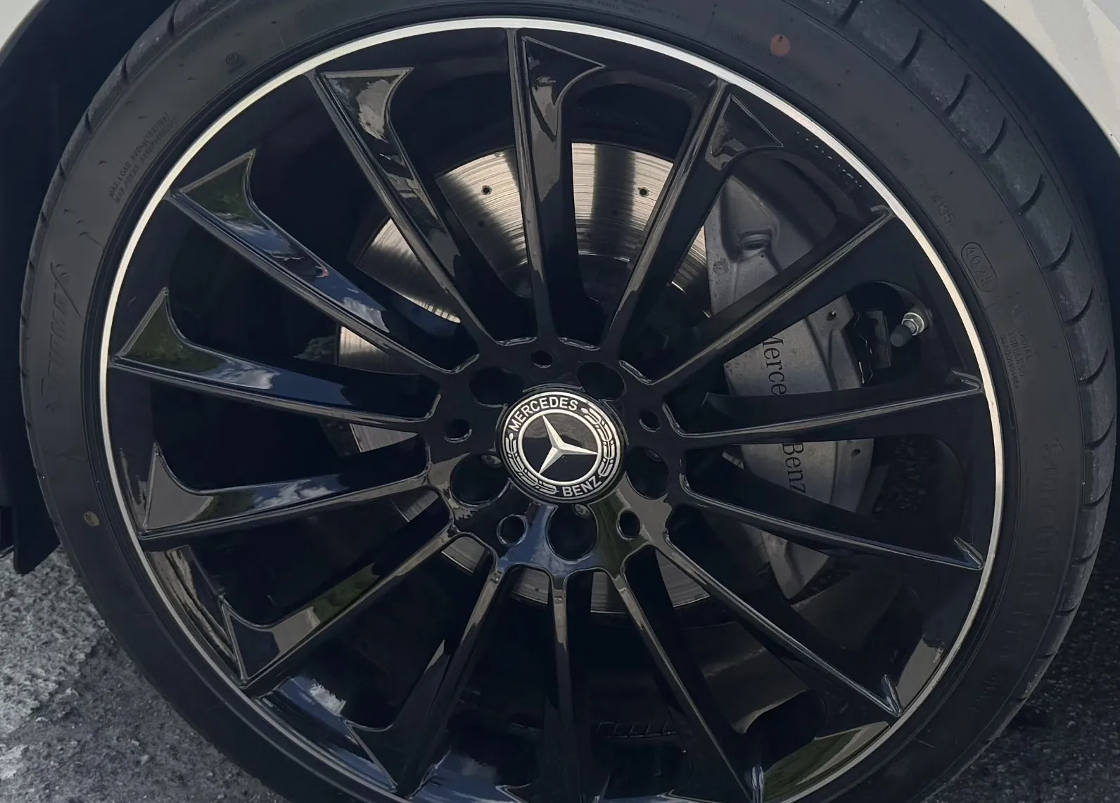 Zunanja slika - Mercedes-Benz E-Razred - E220d AMG WIDE MULTIBEAM WEBASTO PRIKLOP ALU20 - 5