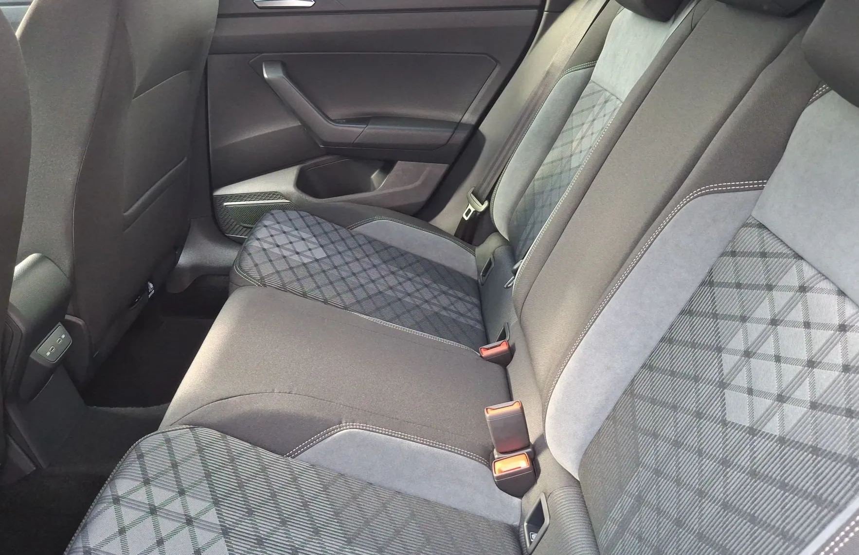 Zunanja slika - VW Taigo - 1.0 TSI avt. 4JOY 85  115 - 11