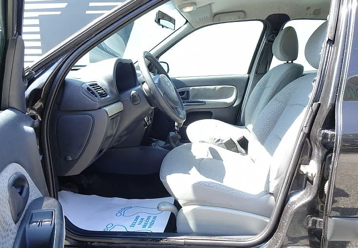 Zunanja slika - Renault Clio - 1.2 16V FINANCIRANJE BREZ POLOGA...LEANPAY - 6