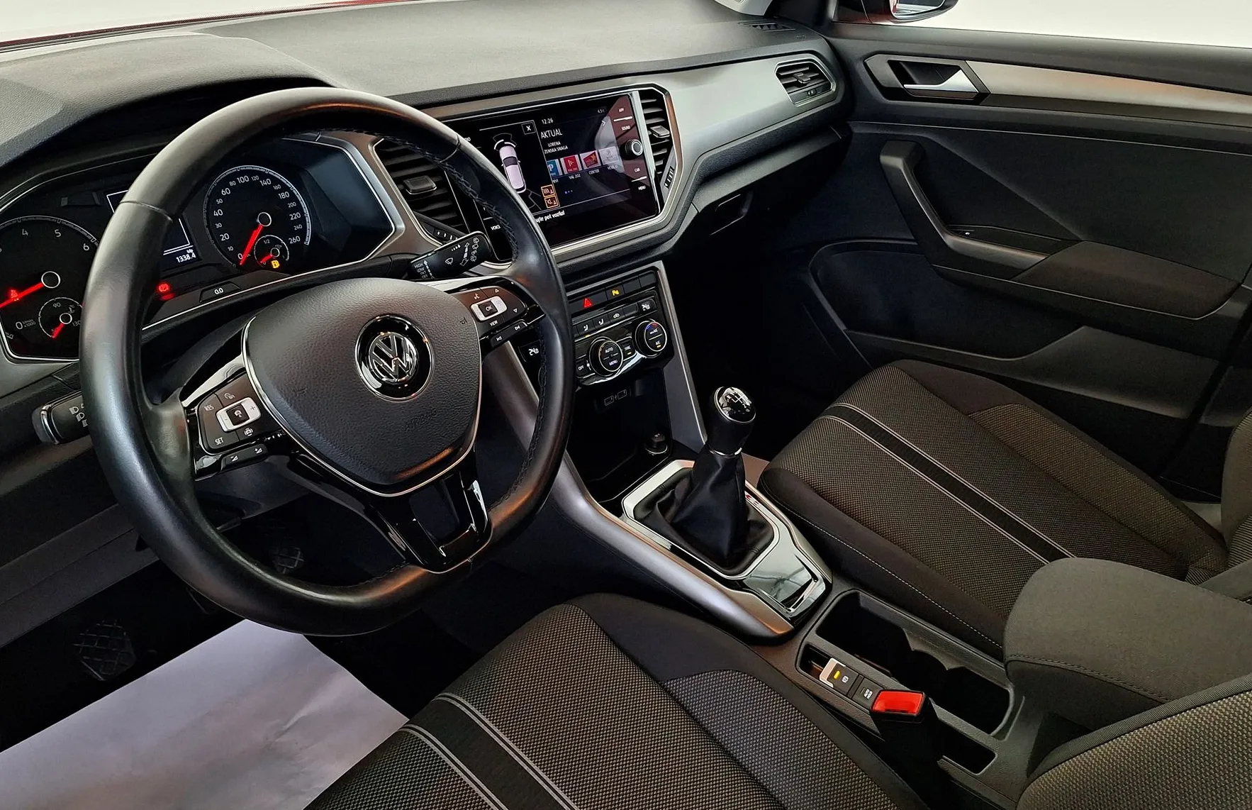 Zunanja slika - VW T-Roc - 1.0 TSI Style•PARK.SENZORJI•ACC•MRTVI KOTI•SLO• - 11