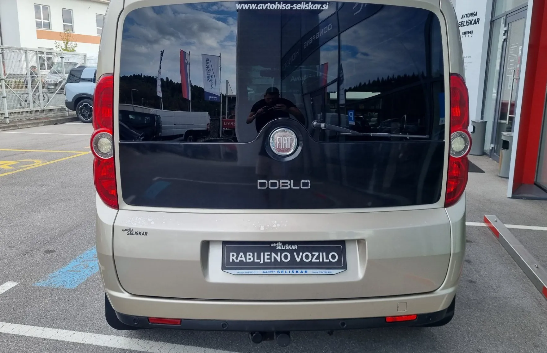 Zunanja slika - Fiat Doblo - 1.6 JTD - SLOVENSKI + POTRJENA KNJIGA + KLJUKA - 6